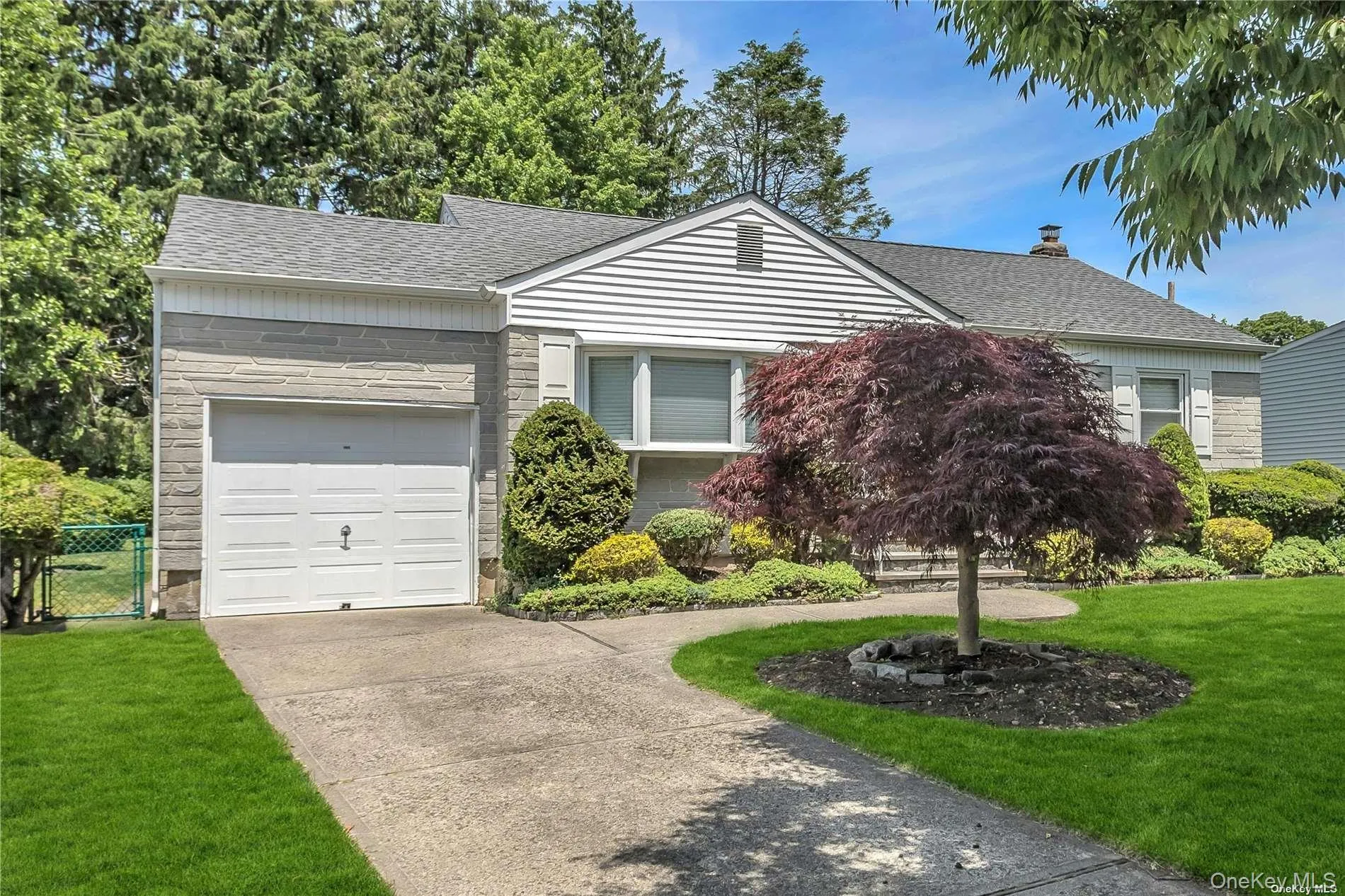 83 Knickerbocker Road, Oyster Bay, NY, 3 Bedrooms Bedrooms, 6 Rooms Rooms,2 BathroomsBathrooms,Residential Lease,For Rent,Knickerbocker,0,1030398 83 Knickerbocker Road, Oyster Bay, NY, 3 Bedrooms Bedrooms, 6 Rooms Rooms,2 BathroomsBathrooms,Residential Lease,For Rent,Knickerbocker,0,1030398