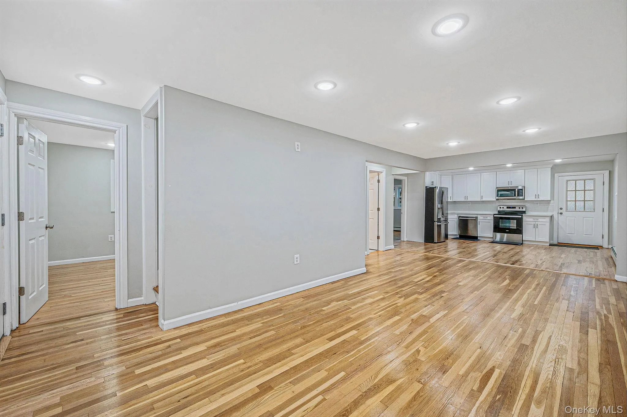 1316 6th Street, West Babylon, NY, 4 Bedrooms Bedrooms, 8 Rooms Rooms,2 BathroomsBathrooms,Residential,For Rent,6th,0,1030399 1316 6th Street, West Babylon, NY, 4 Bedrooms Bedrooms, 8 Rooms Rooms,2 BathroomsBathrooms,Residential,For Rent,6th,0,1030399