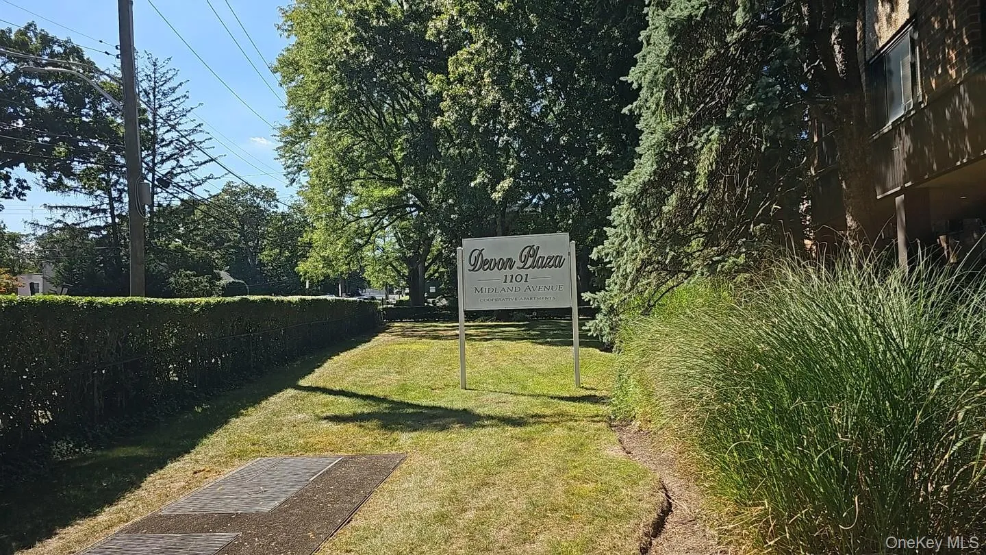 Devon Plaza Devon Plaza