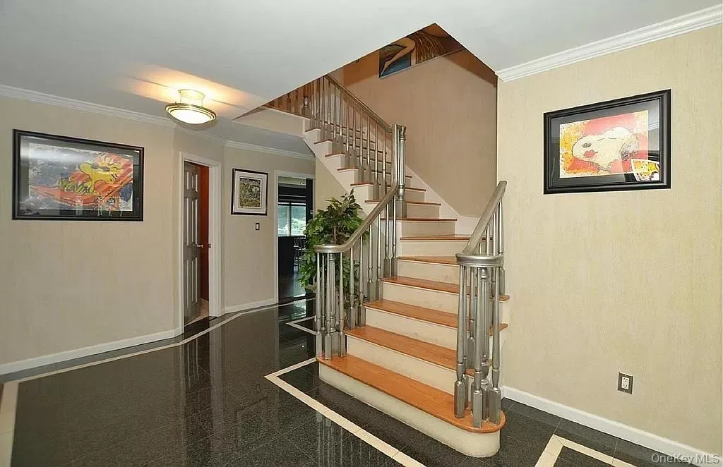 34 Old Pine Drive, North Hempstead, NY, 5 Bedrooms Bedrooms, 11 Rooms Rooms,3 BathroomsBathrooms,Residential,For Rent,Old Pine,0,1030404 34 Old Pine Drive, North Hempstead, NY, 5 Bedrooms Bedrooms, 11 Rooms Rooms,3 BathroomsBathrooms,Residential,For Rent,Old Pine,0,1030404