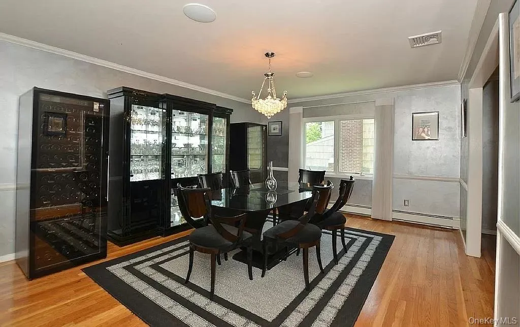 34 Old Pine Drive, North Hempstead, NY, 5 Bedrooms Bedrooms, 11 Rooms Rooms,3 BathroomsBathrooms,Residential,For Rent,Old Pine,0,1030404 34 Old Pine Drive, North Hempstead, NY, 5 Bedrooms Bedrooms, 11 Rooms Rooms,3 BathroomsBathrooms,Residential,For Rent,Old Pine,0,1030404