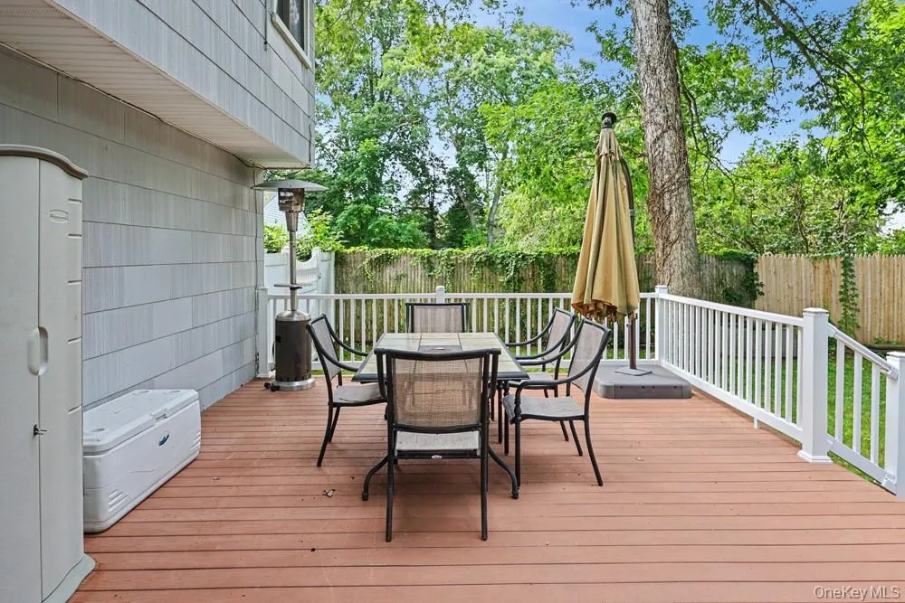 555 Windsor Avenue, Islip, NY, 4 Bedrooms Bedrooms, 7 Rooms Rooms,2 BathroomsBathrooms,Residential,For Rent,Windsor,0,1030408 555 Windsor Avenue, Islip, NY, 4 Bedrooms Bedrooms, 7 Rooms Rooms,2 BathroomsBathrooms,Residential,For Rent,Windsor,0,1030408