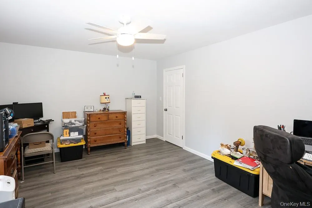 555 Windsor Avenue, Islip, NY, 4 Bedrooms Bedrooms, 7 Rooms Rooms,2 BathroomsBathrooms,Residential,For Rent,Windsor,0,1030408 555 Windsor Avenue, Islip, NY, 4 Bedrooms Bedrooms, 7 Rooms Rooms,2 BathroomsBathrooms,Residential,For Rent,Windsor,0,1030408