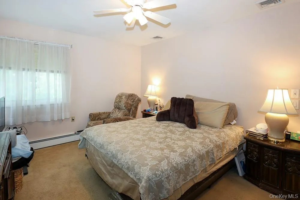 555 Windsor Avenue, Islip, NY, 4 Bedrooms Bedrooms, 7 Rooms Rooms,2 BathroomsBathrooms,Residential,For Rent,Windsor,0,1030408 555 Windsor Avenue, Islip, NY, 4 Bedrooms Bedrooms, 7 Rooms Rooms,2 BathroomsBathrooms,Residential,For Rent,Windsor,0,1030408