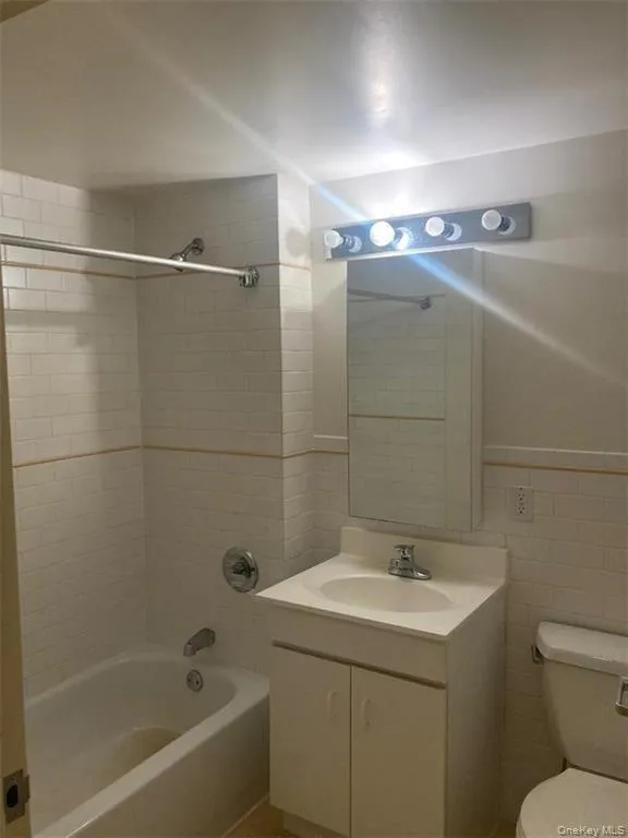 837 Washington Avenue, New York, NY, 1 Bedroom Bedrooms, 2 Rooms Rooms,1 BathroomBathrooms,Residential,For Rent,Washington,0,1030412 837 Washington Avenue, New York, NY, 1 Bedroom Bedrooms, 2 Rooms Rooms,1 BathroomBathrooms,Residential,For Rent,Washington,0,1030412