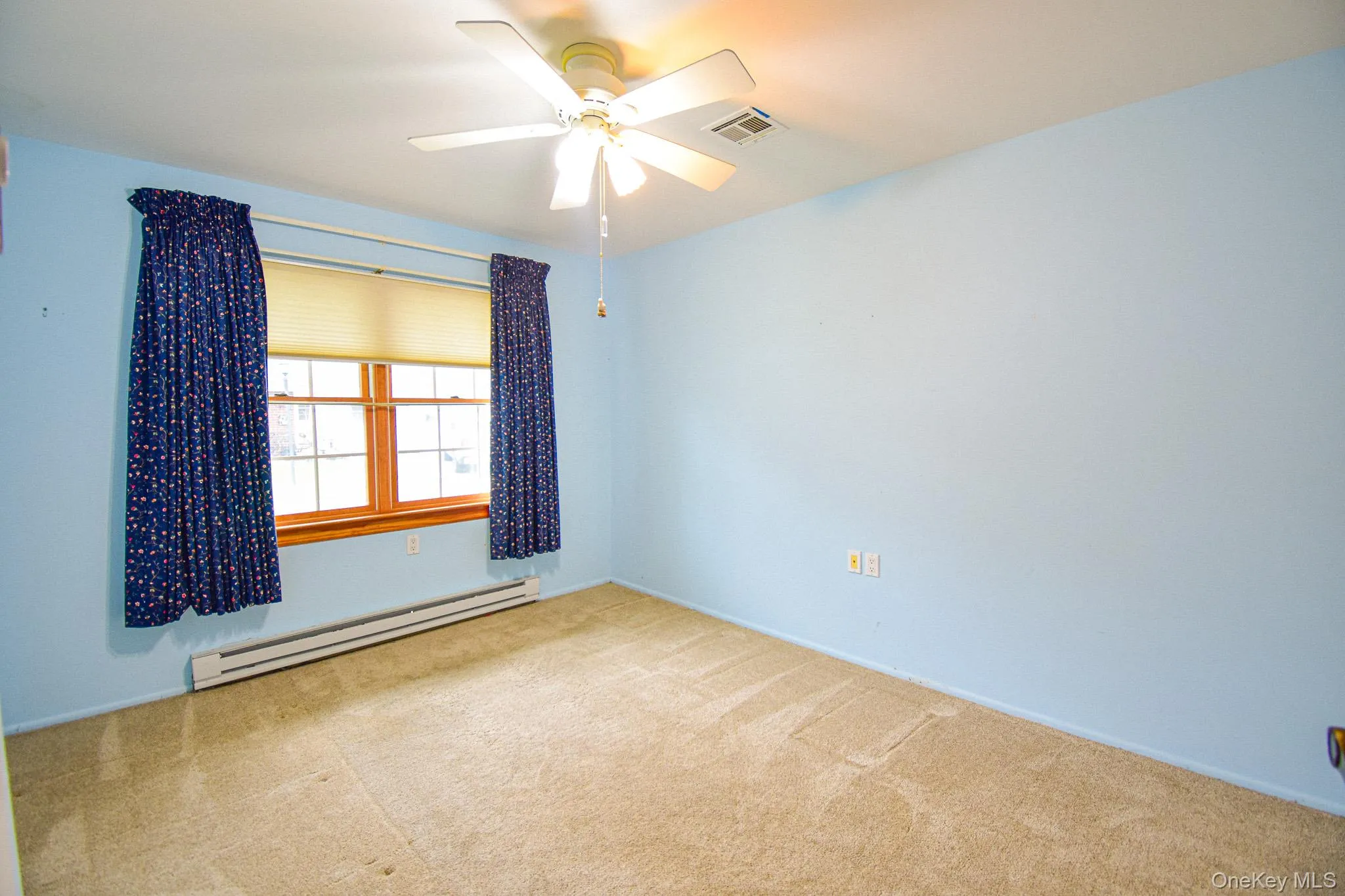 179 Ventry Court, Brookhaven, NY, 2 Bedrooms Bedrooms, 6 Rooms Rooms,1 BathroomBathrooms,Residential,For Rent,Ventry,0,1030417 179 Ventry Court, Brookhaven, NY, 2 Bedrooms Bedrooms, 6 Rooms Rooms,1 BathroomBathrooms,Residential,For Rent,Ventry,0,1030417
