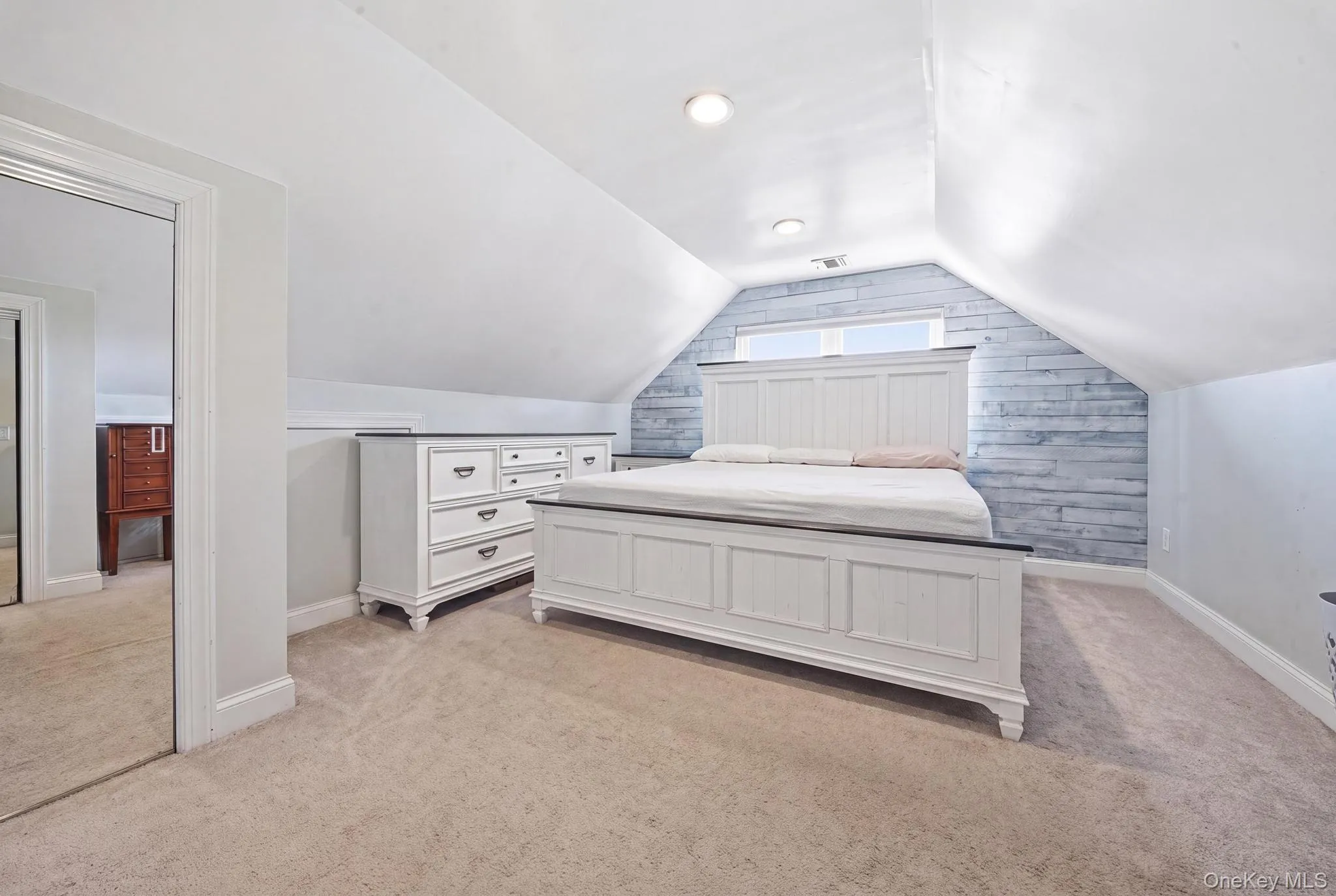 422 Park Lane, Oyster Bay, NY, 3 Bedrooms Bedrooms, 9 Rooms Rooms,2 BathroomsBathrooms,Residential,For Rent,Park,0,1030423 422 Park Lane, Oyster Bay, NY, 3 Bedrooms Bedrooms, 9 Rooms Rooms,2 BathroomsBathrooms,Residential,For Rent,Park,0,1030423