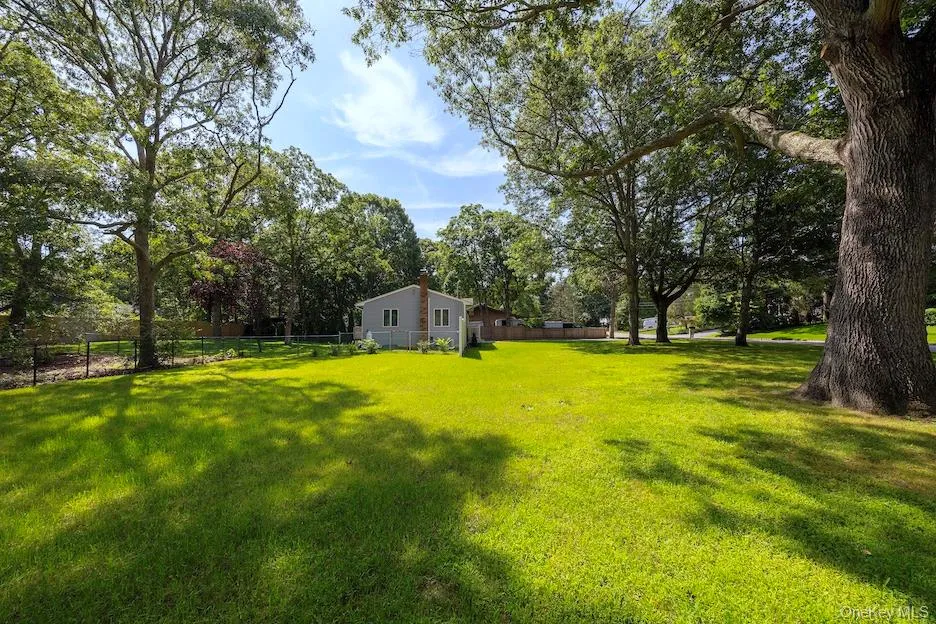 18 EASTERLY Road, Southampton, NY, 3 Bedrooms Bedrooms, 8 Rooms Rooms,2 BathroomsBathrooms,Residential,For Rent,EASTERLY,0,1030424 18 EASTERLY Road, Southampton, NY, 3 Bedrooms Bedrooms, 8 Rooms Rooms,2 BathroomsBathrooms,Residential,For Rent,EASTERLY,0,1030424