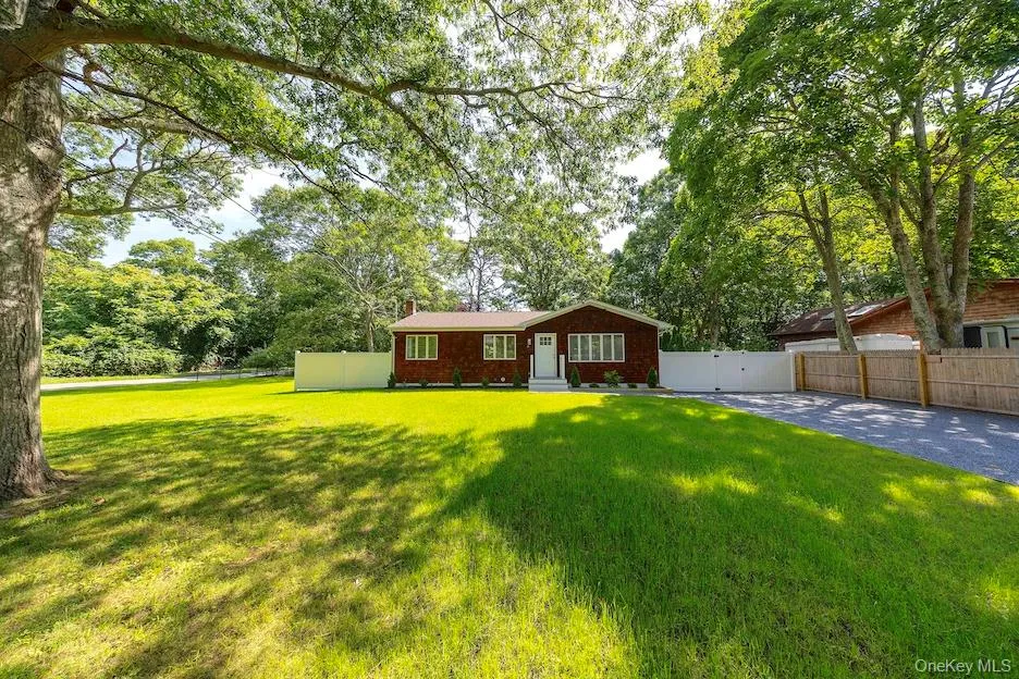 18 EASTERLY Road, Southampton, NY, 3 Bedrooms Bedrooms, 8 Rooms Rooms,2 BathroomsBathrooms,Residential,For Rent,EASTERLY,0,1030424 18 EASTERLY Road, Southampton, NY, 3 Bedrooms Bedrooms, 8 Rooms Rooms,2 BathroomsBathrooms,Residential,For Rent,EASTERLY,0,1030424