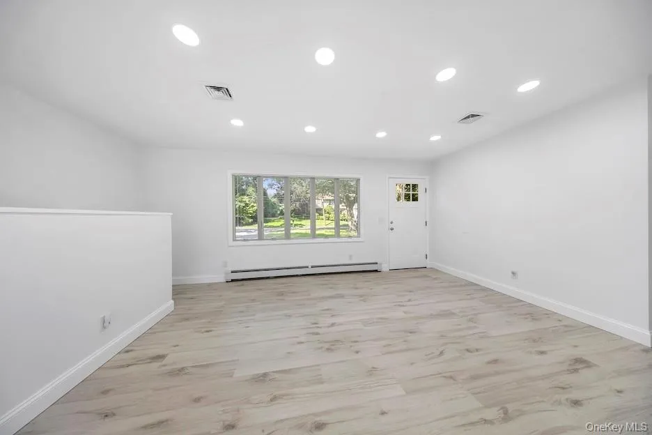18 EASTERLY Road, Southampton, NY, 3 Bedrooms Bedrooms, 8 Rooms Rooms,2 BathroomsBathrooms,Residential,For Rent,EASTERLY,0,1030424 18 EASTERLY Road, Southampton, NY, 3 Bedrooms Bedrooms, 8 Rooms Rooms,2 BathroomsBathrooms,Residential,For Rent,EASTERLY,0,1030424