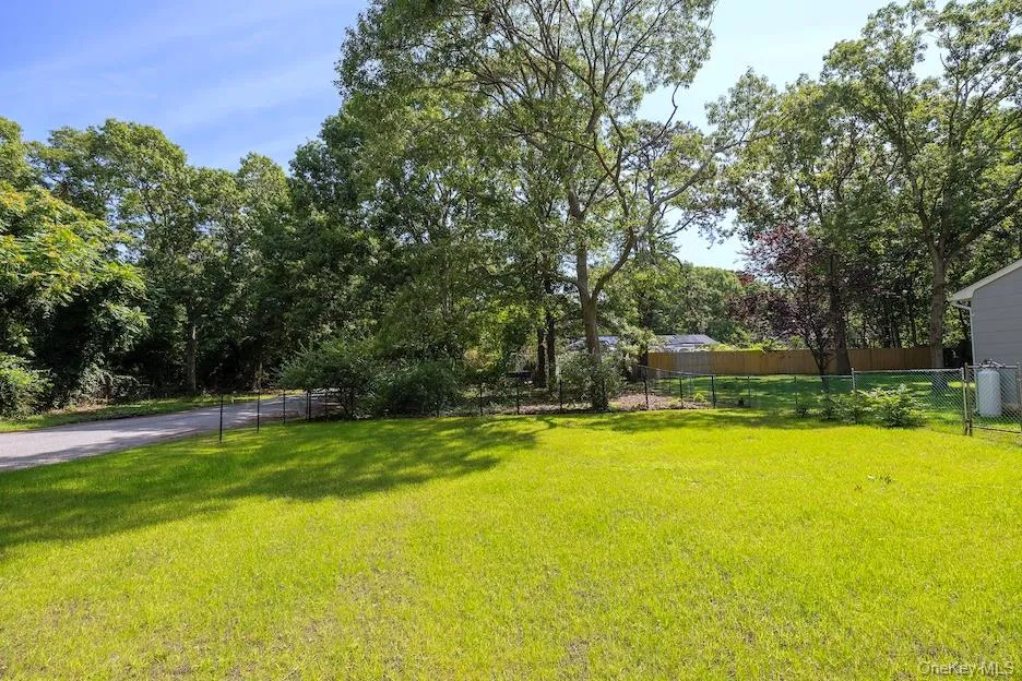 18 EASTERLY Road, Southampton, NY, 3 Bedrooms Bedrooms, 8 Rooms Rooms,2 BathroomsBathrooms,Residential,For Rent,EASTERLY,0,1030424 18 EASTERLY Road, Southampton, NY, 3 Bedrooms Bedrooms, 8 Rooms Rooms,2 BathroomsBathrooms,Residential,For Rent,EASTERLY,0,1030424
