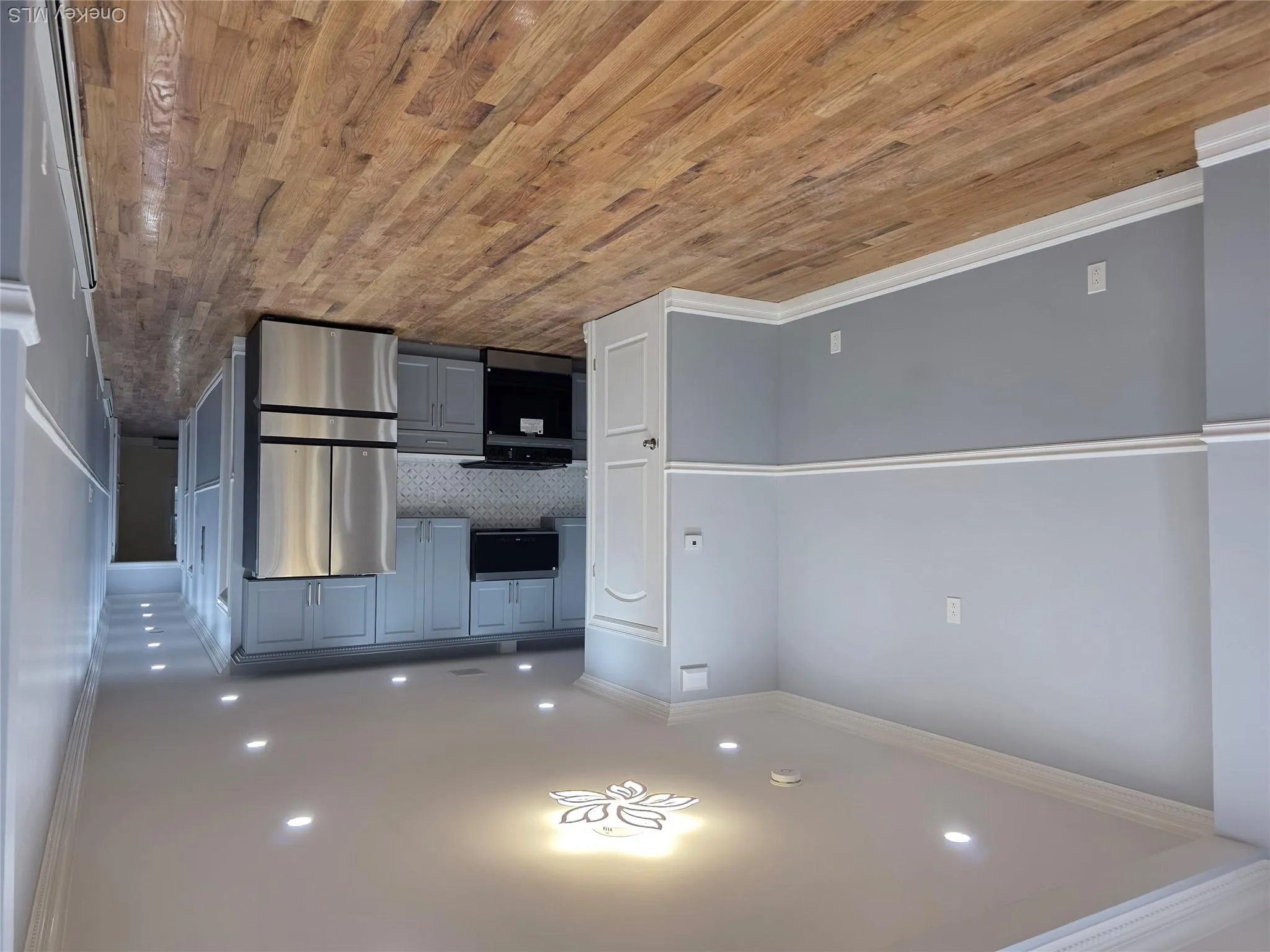91-12 Park Lane, New York, NY, 3 Bedrooms Bedrooms, 5 Rooms Rooms,2 BathroomsBathrooms,Residential Lease,For Rent,Park,0,1030430 91-12 Park Lane, New York, NY, 3 Bedrooms Bedrooms, 5 Rooms Rooms,2 BathroomsBathrooms,Residential Lease,For Rent,Park,0,1030430
