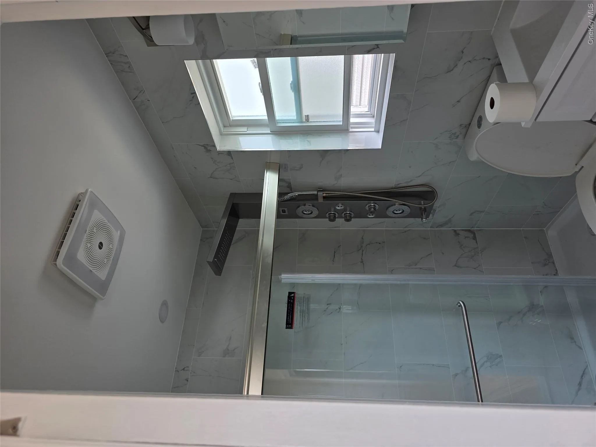 91-12 Park Lane, New York, NY, 3 Bedrooms Bedrooms, 5 Rooms Rooms,2 BathroomsBathrooms,Residential Lease,For Rent,Park,0,1030430 91-12 Park Lane, New York, NY, 3 Bedrooms Bedrooms, 5 Rooms Rooms,2 BathroomsBathrooms,Residential Lease,For Rent,Park,0,1030430