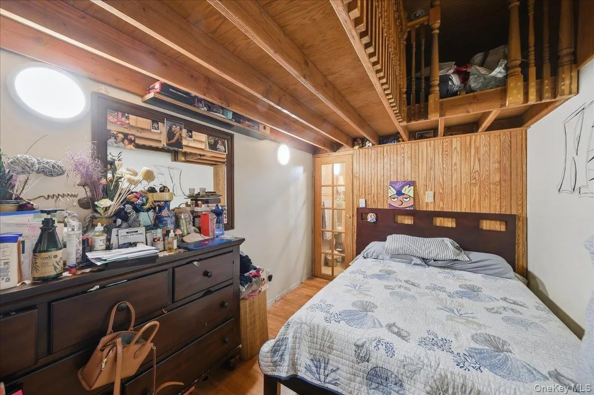 672 Drew Street, New York, NY, 3 Bedrooms Bedrooms, 6 Rooms Rooms,3 BathroomsBathrooms,Residential,For Rent,Drew,0,1030432 672 Drew Street, New York, NY, 3 Bedrooms Bedrooms, 6 Rooms Rooms,3 BathroomsBathrooms,Residential,For Rent,Drew,0,1030432