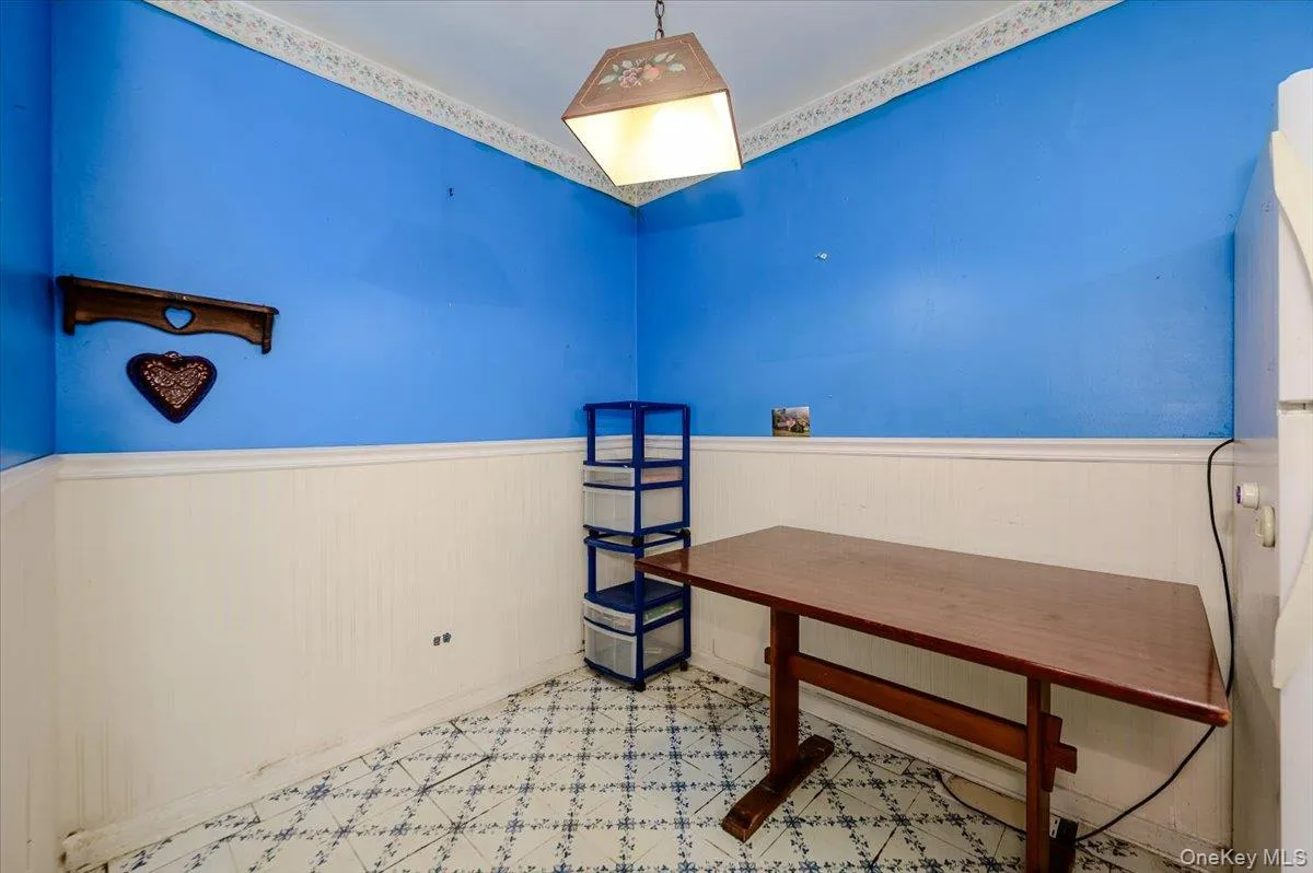 33-44 93rd Street, New York, NY, 2 Bedrooms Bedrooms, 6 Rooms Rooms,1 BathroomBathrooms,Residential,For Rent,93rd,0,1030438 33-44 93rd Street, New York, NY, 2 Bedrooms Bedrooms, 6 Rooms Rooms,1 BathroomBathrooms,Residential,For Rent,93rd,0,1030438