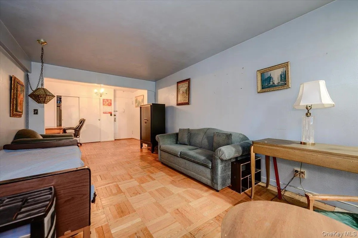 33-44 93rd Street, New York, NY, 2 Bedrooms Bedrooms, 6 Rooms Rooms,1 BathroomBathrooms,Residential,For Rent,93rd,0,1030438 33-44 93rd Street, New York, NY, 2 Bedrooms Bedrooms, 6 Rooms Rooms,1 BathroomBathrooms,Residential,For Rent,93rd,0,1030438