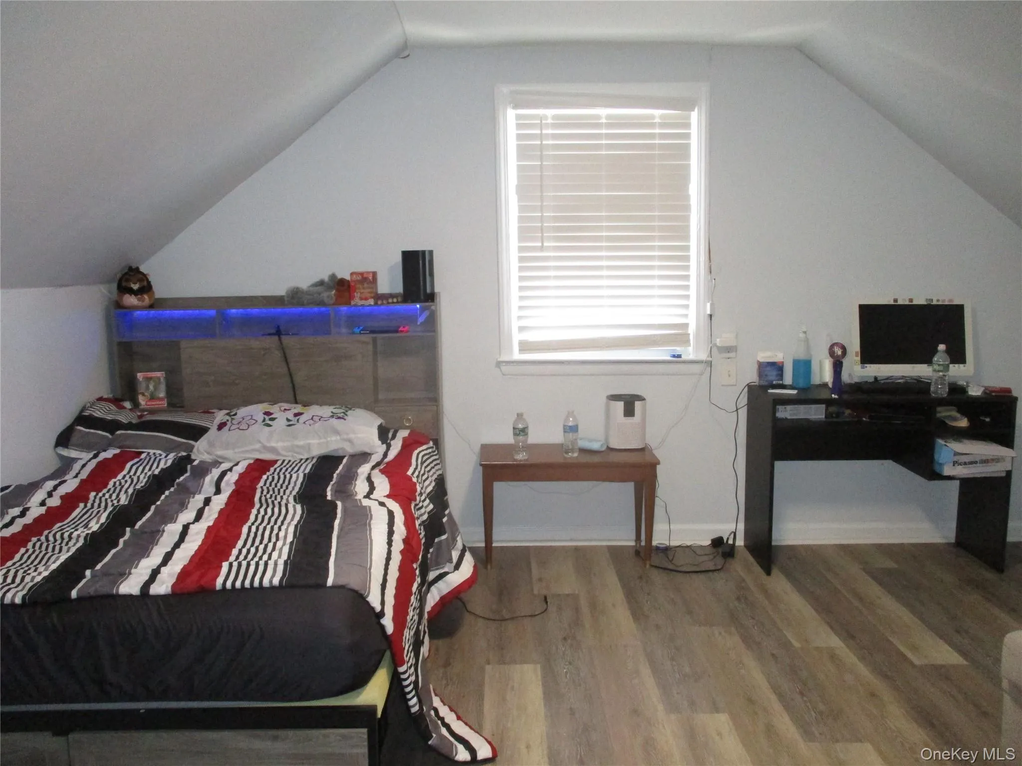 835 Washington Avenue, Hempstead, NY, 4 Bedrooms Bedrooms, 6 Rooms Rooms,1 BathroomBathrooms,Residential,For Rent,Washington,0,1030439 835 Washington Avenue, Hempstead, NY, 4 Bedrooms Bedrooms, 6 Rooms Rooms,1 BathroomBathrooms,Residential,For Rent,Washington,0,1030439