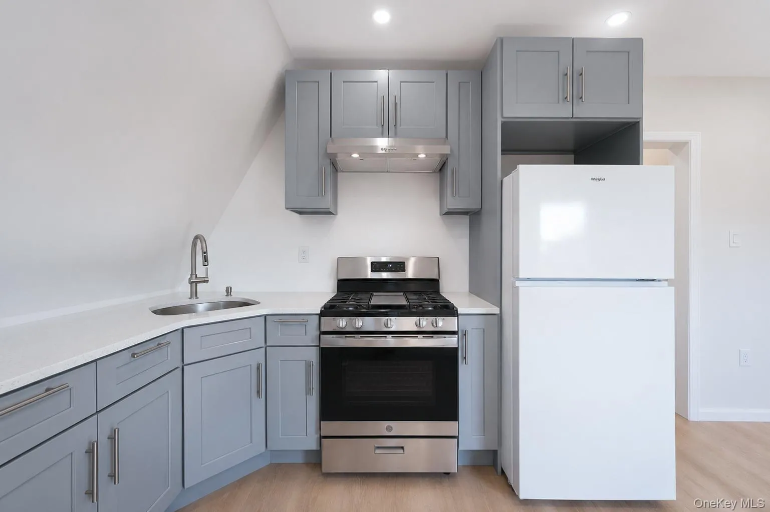 8566 151st Street, New York, NY, 1 Bedroom Bedrooms, 3 Rooms Rooms,1 BathroomBathrooms,Residential Lease,For Rent,151st,0,1030442 8566 151st Street, New York, NY, 1 Bedroom Bedrooms, 3 Rooms Rooms,1 BathroomBathrooms,Residential Lease,For Rent,151st,0,1030442