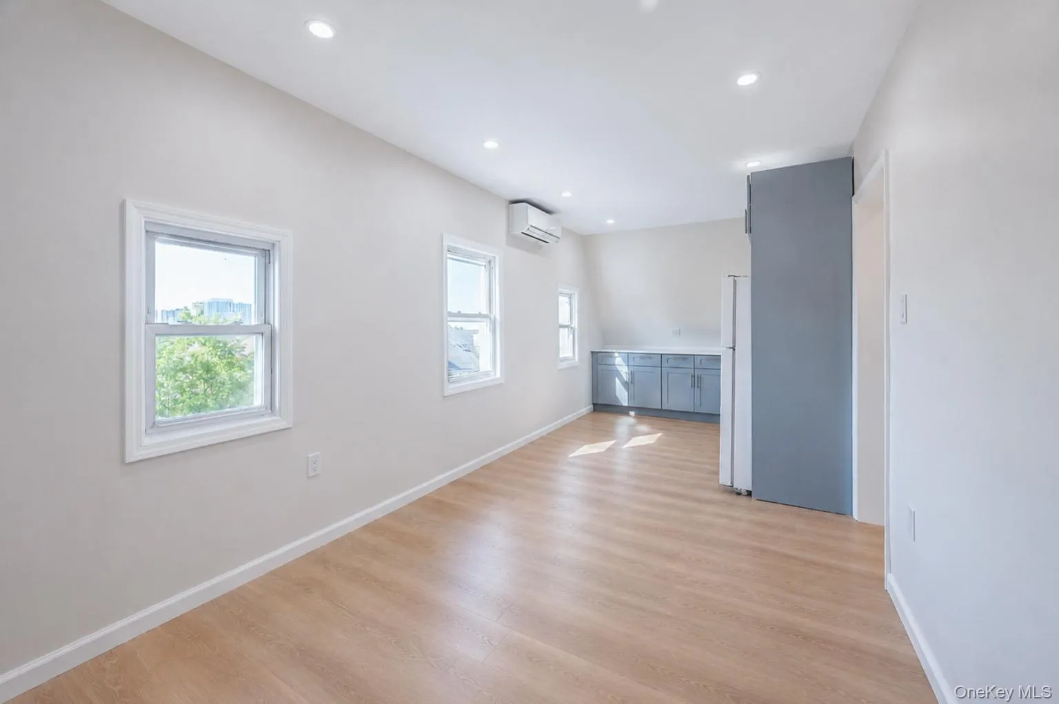 8566 151st Street, New York, NY, 1 Bedroom Bedrooms, 3 Rooms Rooms,1 BathroomBathrooms,Residential Lease,For Rent,151st,0,1030442 8566 151st Street, New York, NY, 1 Bedroom Bedrooms, 3 Rooms Rooms,1 BathroomBathrooms,Residential Lease,For Rent,151st,0,1030442