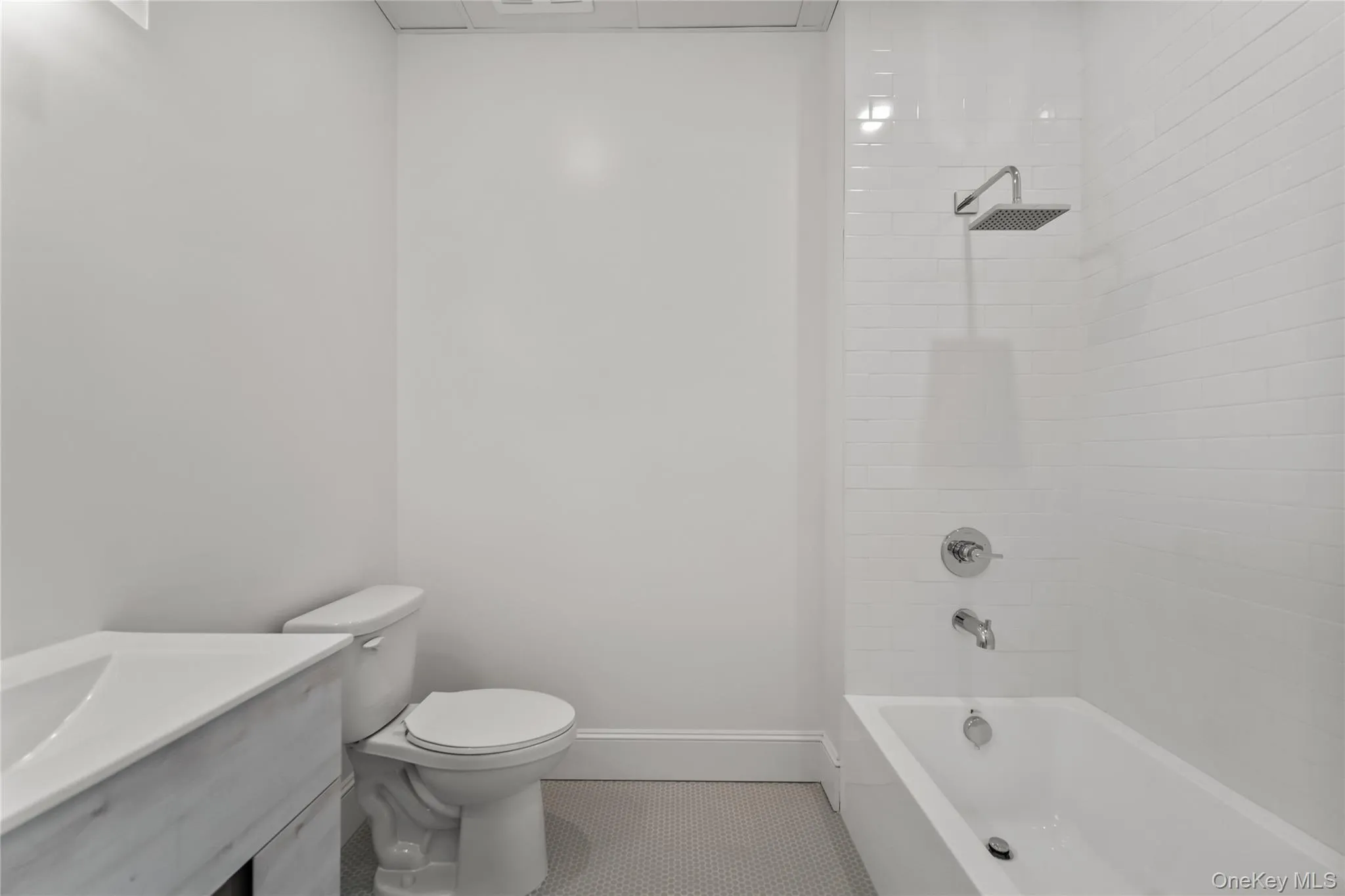 Full Bathroom Full Bathroom