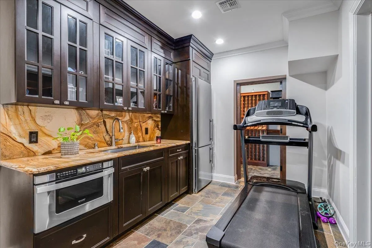 11 School Street, North Hempstead, NY, 4 Bedrooms Bedrooms, 8 Rooms Rooms,3 BathroomsBathrooms,Residential Lease,For Rent,School,0,1030452 11 School Street, North Hempstead, NY, 4 Bedrooms Bedrooms, 8 Rooms Rooms,3 BathroomsBathrooms,Residential Lease,For Rent,School,0,1030452