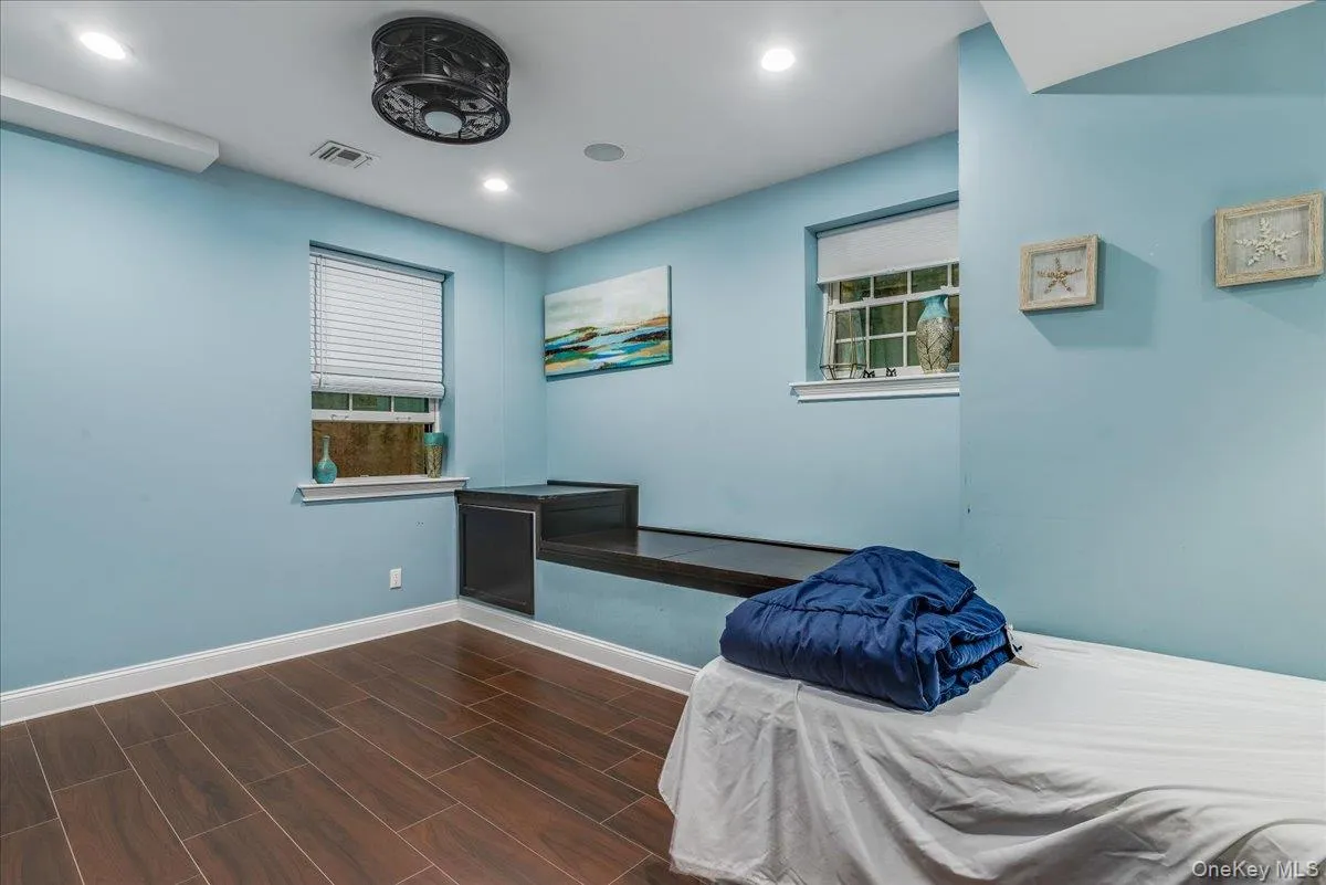 11 School Street, North Hempstead, NY, 4 Bedrooms Bedrooms, 8 Rooms Rooms,3 BathroomsBathrooms,Residential Lease,For Rent,School,0,1030452 11 School Street, North Hempstead, NY, 4 Bedrooms Bedrooms, 8 Rooms Rooms,3 BathroomsBathrooms,Residential Lease,For Rent,School,0,1030452