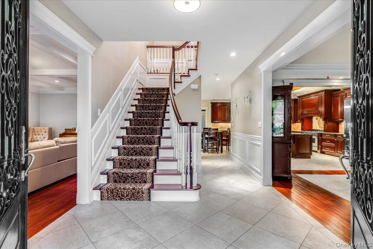 11 School Street, North Hempstead, NY, 4 Bedrooms Bedrooms, 8 Rooms Rooms,3 BathroomsBathrooms,Residential Lease,For Rent,School,0,1030452 11 School Street, North Hempstead, NY, 4 Bedrooms Bedrooms, 8 Rooms Rooms,3 BathroomsBathrooms,Residential Lease,For Rent,School,0,1030452
