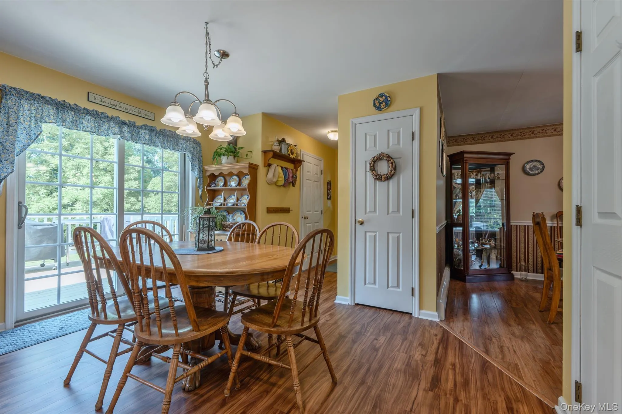 188 Rogers Street, Esopus, NY, 4 Bedrooms Bedrooms, 8 Rooms Rooms,2 BathroomsBathrooms,Residential,For Rent,Rogers,0,1030460 188 Rogers Street, Esopus, NY, 4 Bedrooms Bedrooms, 8 Rooms Rooms,2 BathroomsBathrooms,Residential,For Rent,Rogers,0,1030460