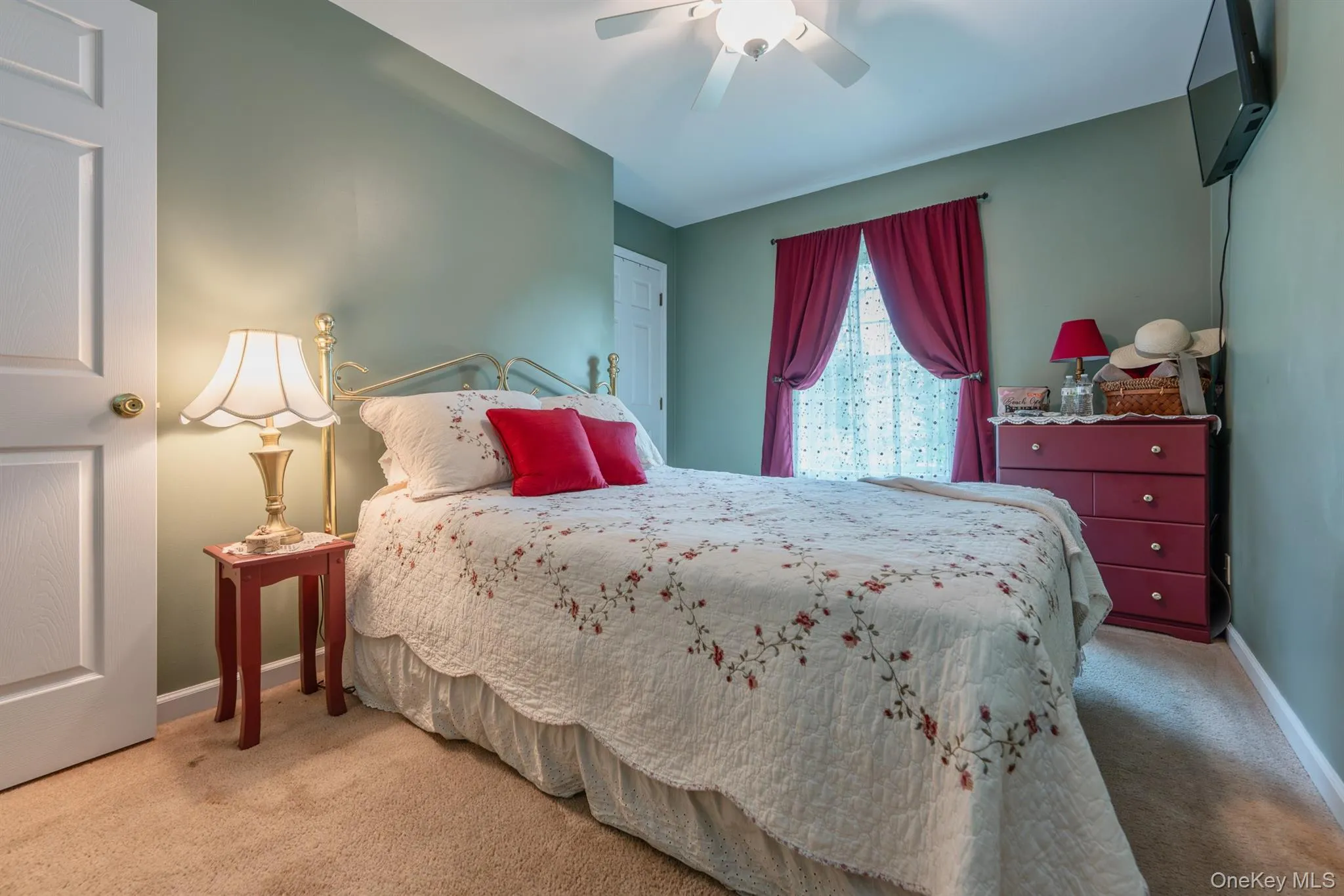 188 Rogers Street, Esopus, NY, 4 Bedrooms Bedrooms, 8 Rooms Rooms,2 BathroomsBathrooms,Residential,For Rent,Rogers,0,1030460 188 Rogers Street, Esopus, NY, 4 Bedrooms Bedrooms, 8 Rooms Rooms,2 BathroomsBathrooms,Residential,For Rent,Rogers,0,1030460