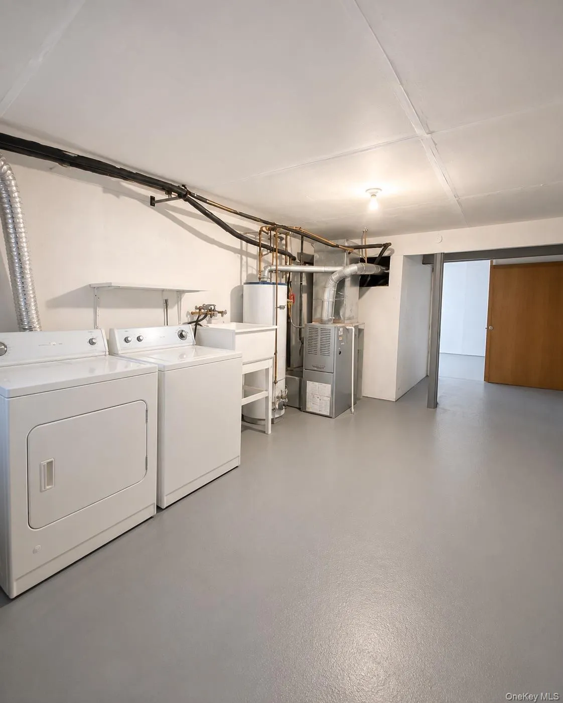 24 Milford Lane, Ramapo, NY, 2 Bedrooms Bedrooms, 5 Rooms Rooms,1 BathroomBathrooms,Residential Lease,For Rent,Milford,0,1030464 24 Milford Lane, Ramapo, NY, 2 Bedrooms Bedrooms, 5 Rooms Rooms,1 BathroomBathrooms,Residential Lease,For Rent,Milford,0,1030464