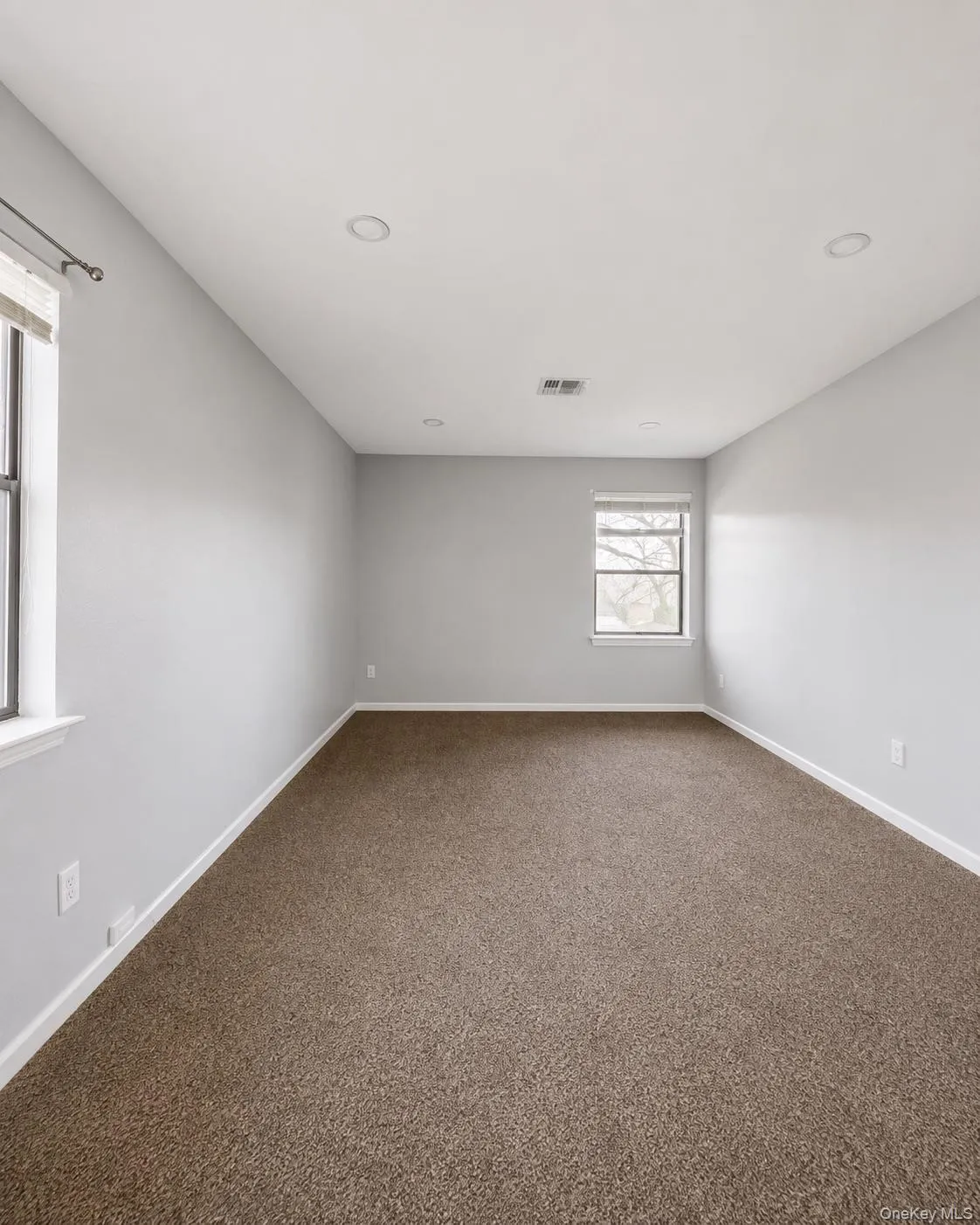 24 Milford Lane, Ramapo, NY, 2 Bedrooms Bedrooms, 5 Rooms Rooms,1 BathroomBathrooms,Residential Lease,For Rent,Milford,0,1030464 24 Milford Lane, Ramapo, NY, 2 Bedrooms Bedrooms, 5 Rooms Rooms,1 BathroomBathrooms,Residential Lease,For Rent,Milford,0,1030464