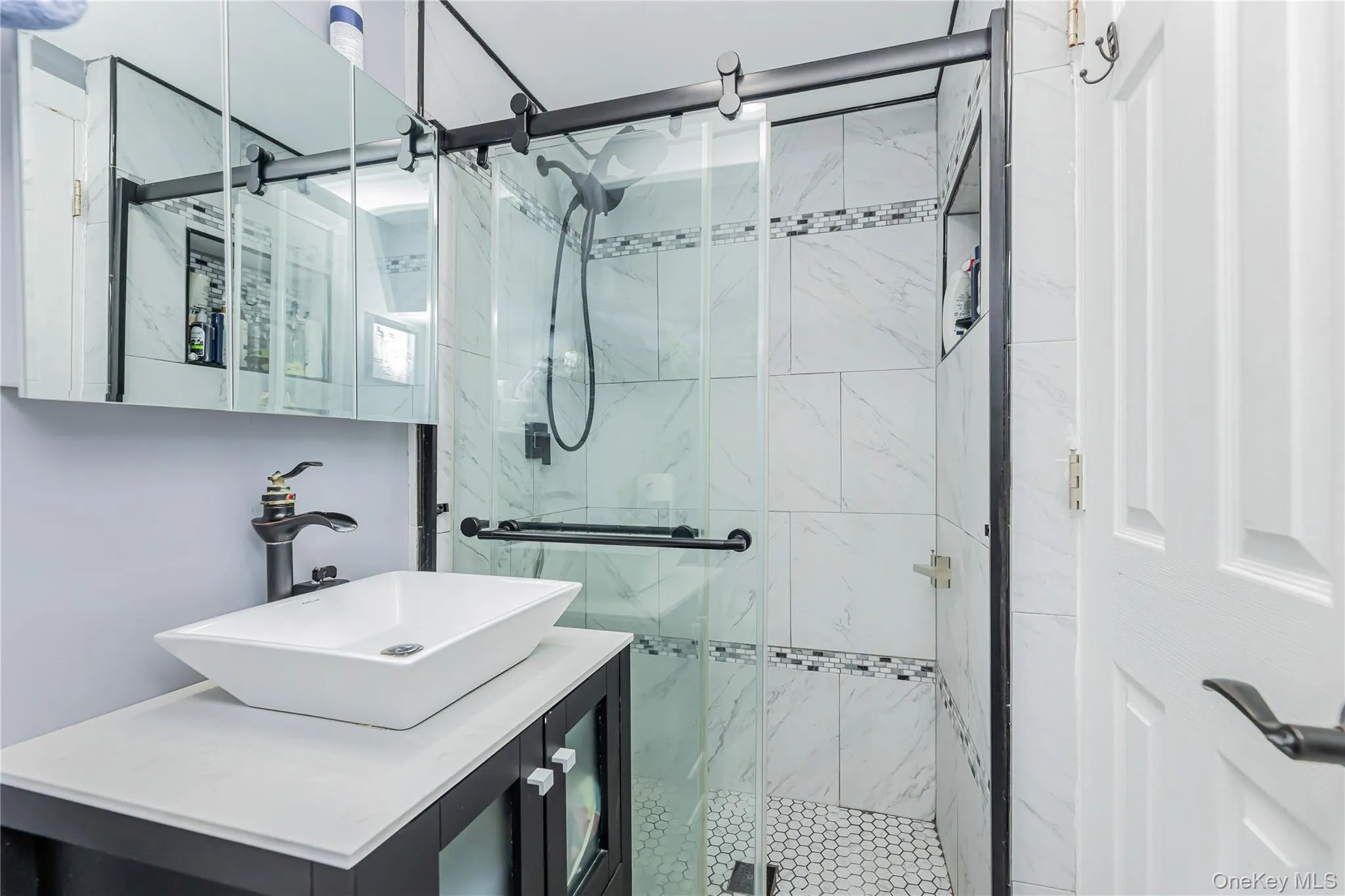 426 Calhoun Avenue, New York, NY, 3 Bedrooms Bedrooms, 7 Rooms Rooms,2 BathroomsBathrooms,Residential,For Rent,Calhoun,0,1030465 426 Calhoun Avenue, New York, NY, 3 Bedrooms Bedrooms, 7 Rooms Rooms,2 BathroomsBathrooms,Residential,For Rent,Calhoun,0,1030465