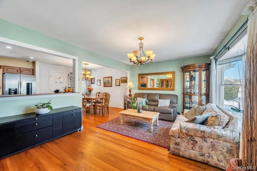 4 Adams Street, Oyster Bay, NY, 3 Bedrooms Bedrooms, 9 Rooms Rooms,2 BathroomsBathrooms,Residential,For Rent,Adams,0,1030482 4 Adams Street, Oyster Bay, NY, 3 Bedrooms Bedrooms, 9 Rooms Rooms,2 BathroomsBathrooms,Residential,For Rent,Adams,0,1030482