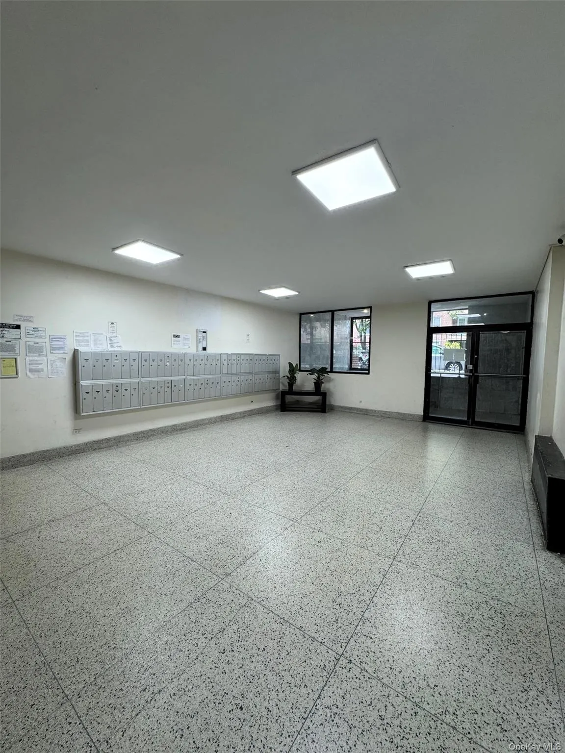 142-20 41st Ave, New York, NY, 3 Rooms Rooms,1 BathroomBathrooms,Residential,For Rent,41st Ave,0,1030490 142-20 41st Ave, New York, NY, 3 Rooms Rooms,1 BathroomBathrooms,Residential,For Rent,41st Ave,0,1030490