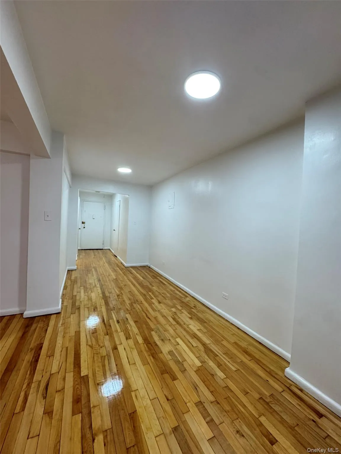 142-20 41st Ave, New York, NY, 3 Rooms Rooms,1 BathroomBathrooms,Residential,For Rent,41st Ave,0,1030490 142-20 41st Ave, New York, NY, 3 Rooms Rooms,1 BathroomBathrooms,Residential,For Rent,41st Ave,0,1030490