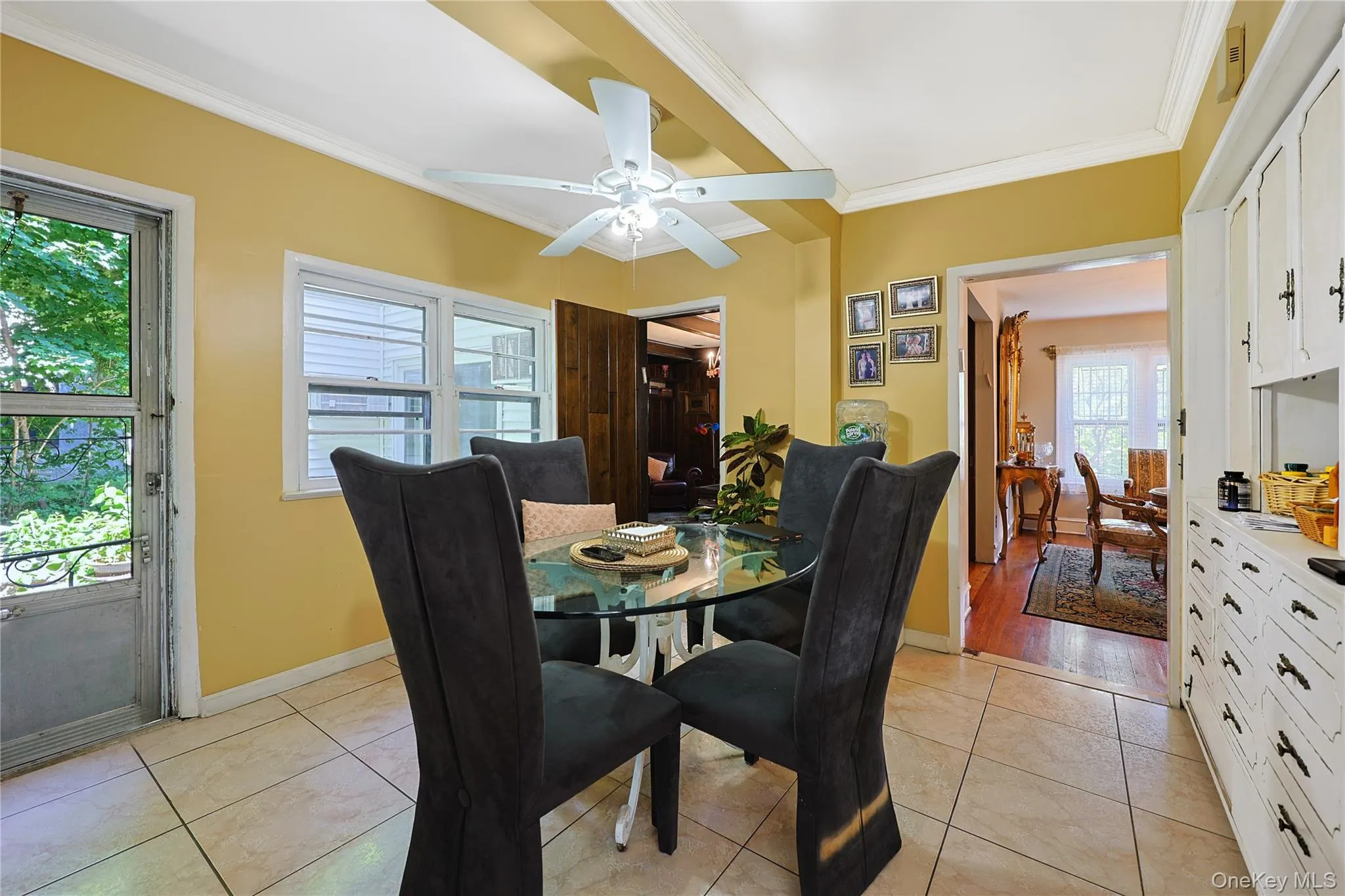 14 Clover Drive, North Hempstead, NY, 4 Bedrooms Bedrooms, 10 Rooms Rooms,2 BathroomsBathrooms,Residential,For Rent,Clover,0,1030494 14 Clover Drive, North Hempstead, NY, 4 Bedrooms Bedrooms, 10 Rooms Rooms,2 BathroomsBathrooms,Residential,For Rent,Clover,0,1030494
