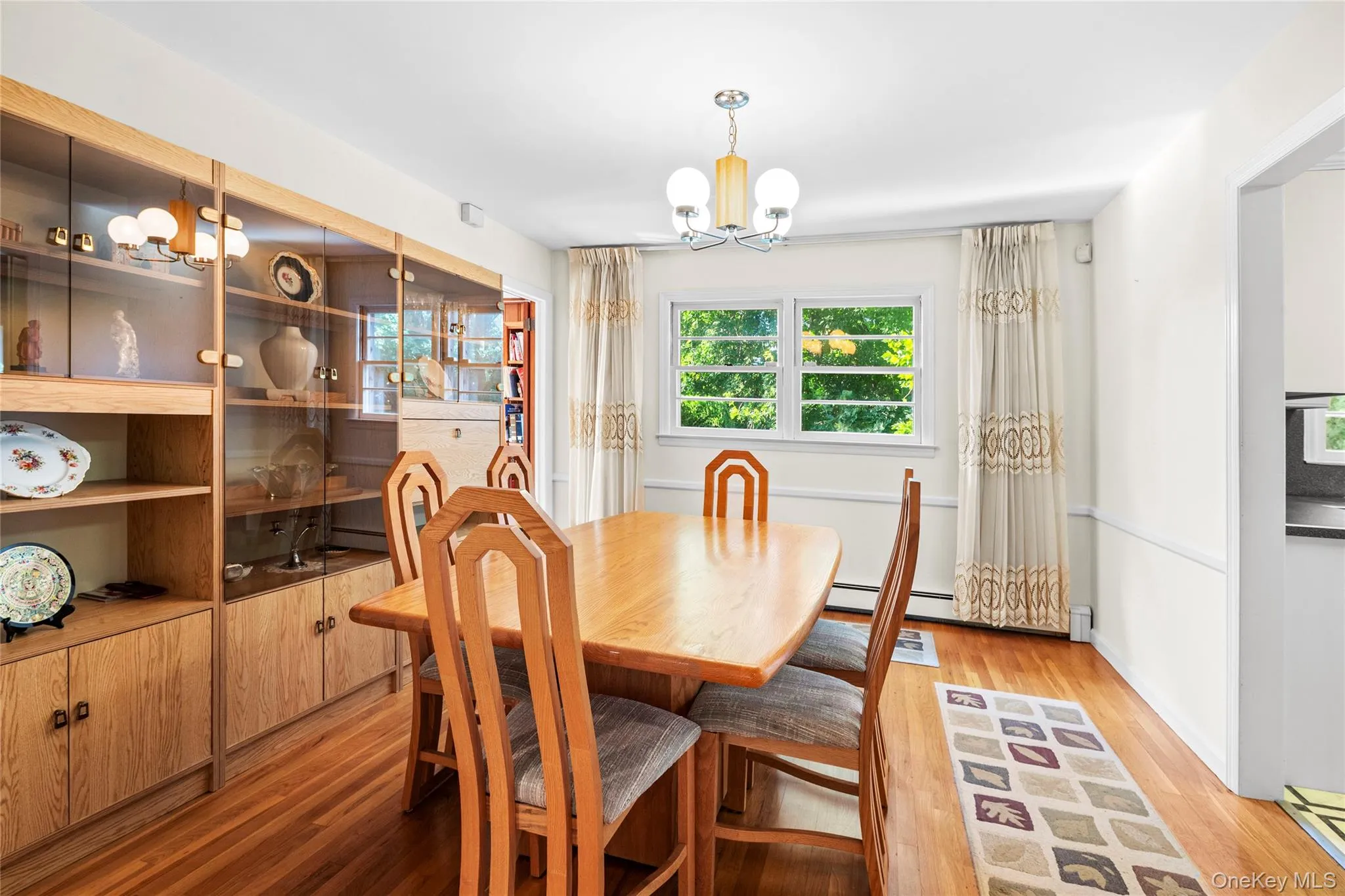 14 Sunview Drive, Glen Cove, NY, 3 Bedrooms Bedrooms, 7 Rooms Rooms,2 BathroomsBathrooms,Residential,For Rent,Sunview,0,1030496 14 Sunview Drive, Glen Cove, NY, 3 Bedrooms Bedrooms, 7 Rooms Rooms,2 BathroomsBathrooms,Residential,For Rent,Sunview,0,1030496