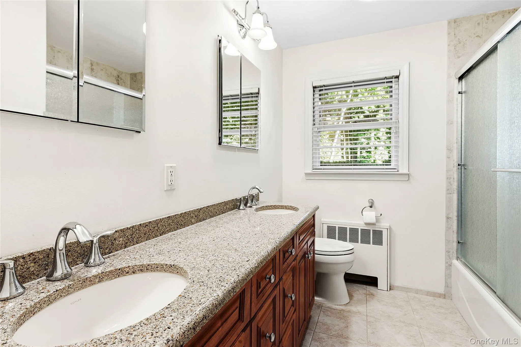 14 Sunview Drive, Glen Cove, NY, 3 Bedrooms Bedrooms, 7 Rooms Rooms,2 BathroomsBathrooms,Residential,For Rent,Sunview,0,1030496 14 Sunview Drive, Glen Cove, NY, 3 Bedrooms Bedrooms, 7 Rooms Rooms,2 BathroomsBathrooms,Residential,For Rent,Sunview,0,1030496