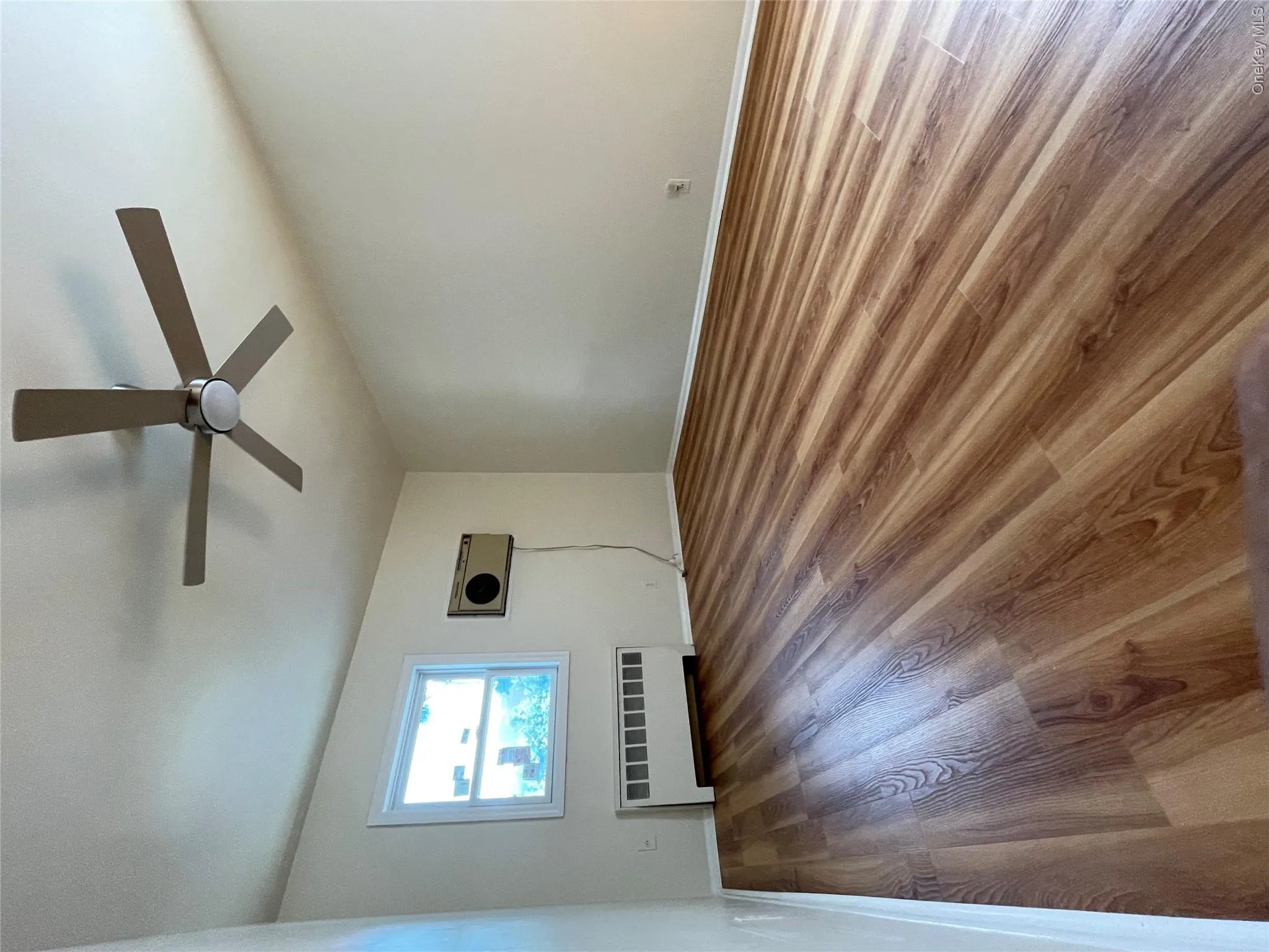 164-26 76th Avenue, New York, NY, 2 Bedrooms Bedrooms, 5 Rooms Rooms,1 BathroomBathrooms,Residential Lease,For Rent,76th,0,1030506 164-26 76th Avenue, New York, NY, 2 Bedrooms Bedrooms, 5 Rooms Rooms,1 BathroomBathrooms,Residential Lease,For Rent,76th,0,1030506