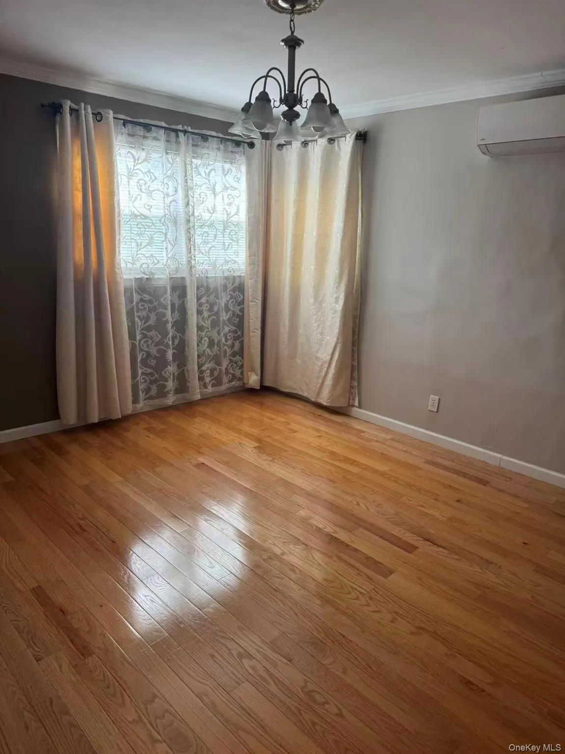 6730 215th Street, New York, NY, 3 Bedrooms Bedrooms, 7 Rooms Rooms,1 BathroomBathrooms,Residential,For Rent,215th,0,1030510 6730 215th Street, New York, NY, 3 Bedrooms Bedrooms, 7 Rooms Rooms,1 BathroomBathrooms,Residential,For Rent,215th,0,1030510