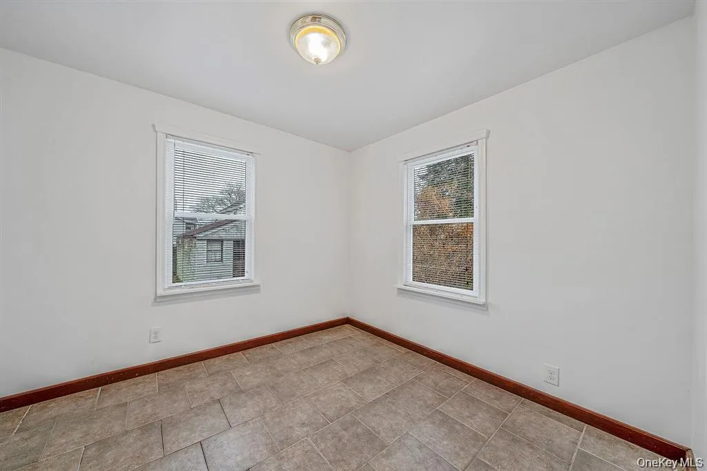 8 Eastern concourse, Babylon, NY, 1 Bedroom Bedrooms, 4 Rooms Rooms,1 BathroomBathrooms,Residential,For Rent,Eastern concourse,0,1030515 8 Eastern concourse, Babylon, NY, 1 Bedroom Bedrooms, 4 Rooms Rooms,1 BathroomBathrooms,Residential,For Rent,Eastern concourse,0,1030515