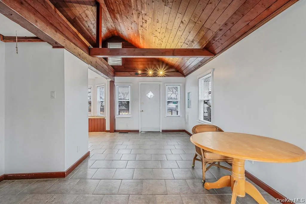 8 Eastern concourse, Babylon, NY, 1 Bedroom Bedrooms, 4 Rooms Rooms,1 BathroomBathrooms,Residential,For Rent,Eastern concourse,0,1030515 8 Eastern concourse, Babylon, NY, 1 Bedroom Bedrooms, 4 Rooms Rooms,1 BathroomBathrooms,Residential,For Rent,Eastern concourse,0,1030515