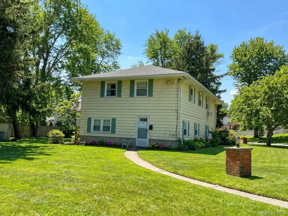 198 Cardean Place, Orangetown, NY, 4 Bedrooms Bedrooms, 9 Rooms Rooms,2 BathroomsBathrooms,Residential,For Rent,Cardean,0,1030516 198 Cardean Place, Orangetown, NY, 4 Bedrooms Bedrooms, 9 Rooms Rooms,2 BathroomsBathrooms,Residential,For Rent,Cardean,0,1030516