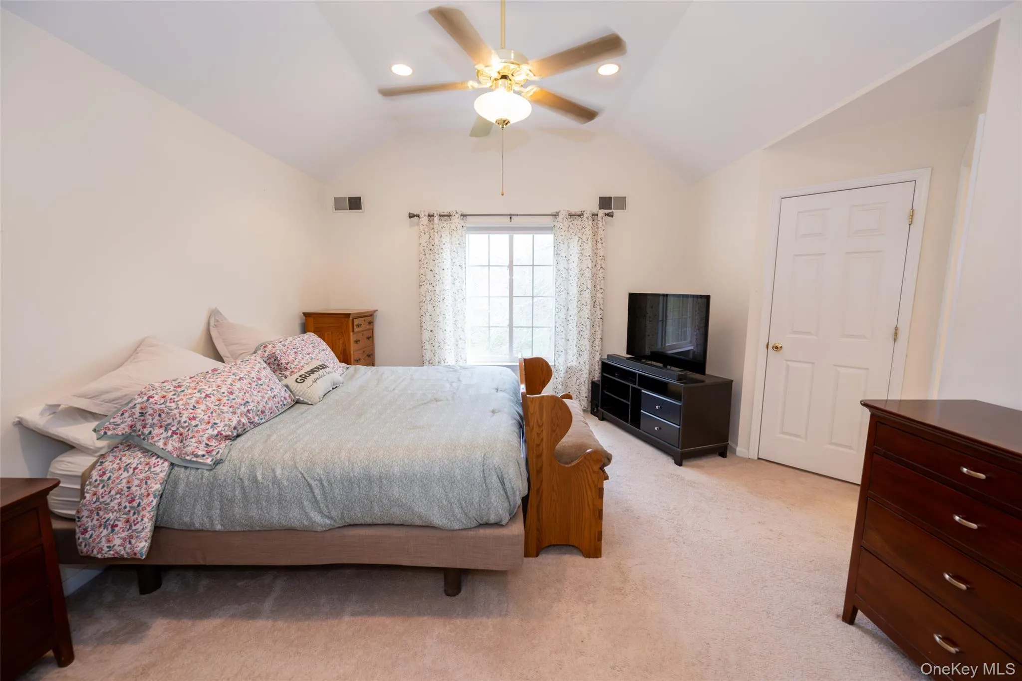 62 Meadowbrook Court, Patterson, NY, 3 Bedrooms Bedrooms, 9 Rooms Rooms,2 BathroomsBathrooms,Residential,For Rent,Meadowbrook,0,1030520 62 Meadowbrook Court, Patterson, NY, 3 Bedrooms Bedrooms, 9 Rooms Rooms,2 BathroomsBathrooms,Residential,For Rent,Meadowbrook,0,1030520
