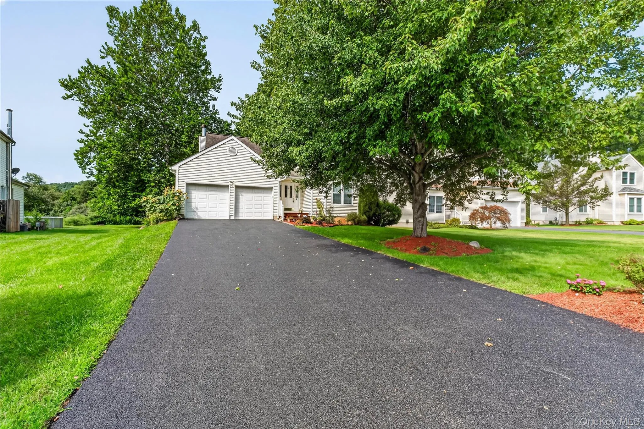 62 Meadowbrook Court, Patterson, NY, 3 Bedrooms Bedrooms, 9 Rooms Rooms,2 BathroomsBathrooms,Residential,For Rent,Meadowbrook,0,1030520 62 Meadowbrook Court, Patterson, NY, 3 Bedrooms Bedrooms, 9 Rooms Rooms,2 BathroomsBathrooms,Residential,For Rent,Meadowbrook,0,1030520