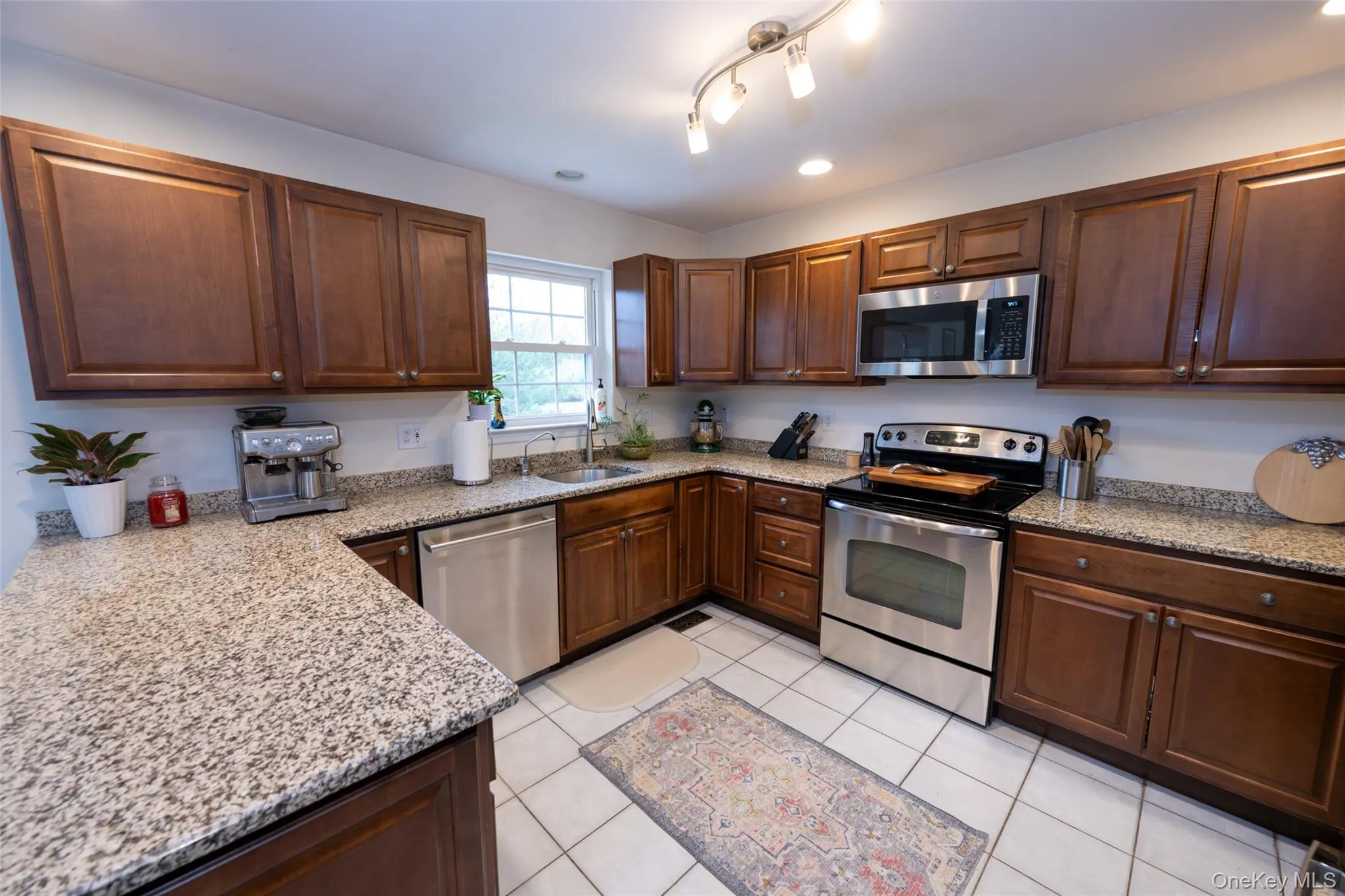 62 Meadowbrook Court, Patterson, NY, 3 Bedrooms Bedrooms, 9 Rooms Rooms,2 BathroomsBathrooms,Residential,For Rent,Meadowbrook,0,1030520 62 Meadowbrook Court, Patterson, NY, 3 Bedrooms Bedrooms, 9 Rooms Rooms,2 BathroomsBathrooms,Residential,For Rent,Meadowbrook,0,1030520