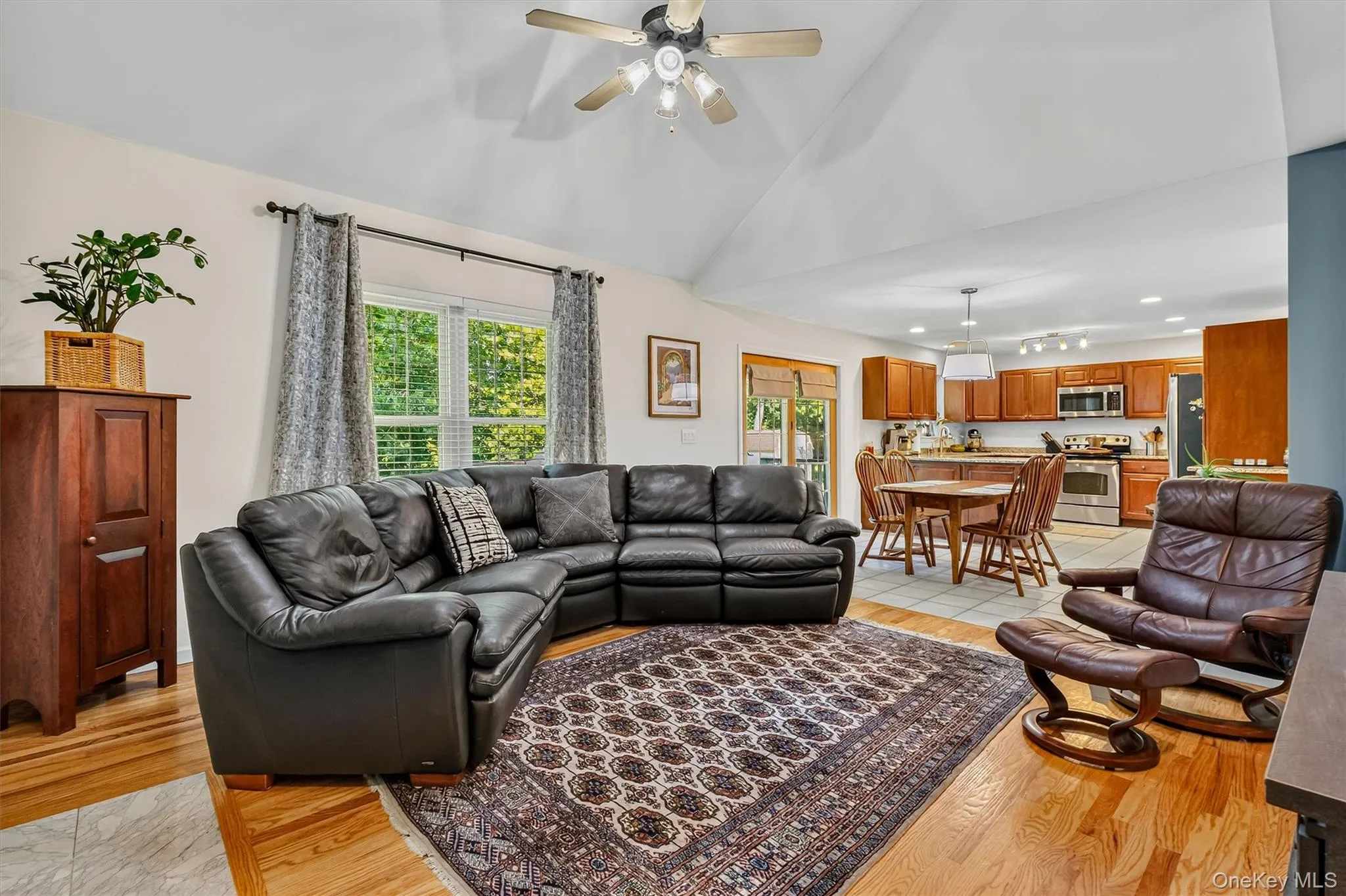 62 Meadowbrook Court, Patterson, NY, 3 Bedrooms Bedrooms, 9 Rooms Rooms,2 BathroomsBathrooms,Residential,For Rent,Meadowbrook,0,1030520 62 Meadowbrook Court, Patterson, NY, 3 Bedrooms Bedrooms, 9 Rooms Rooms,2 BathroomsBathrooms,Residential,For Rent,Meadowbrook,0,1030520