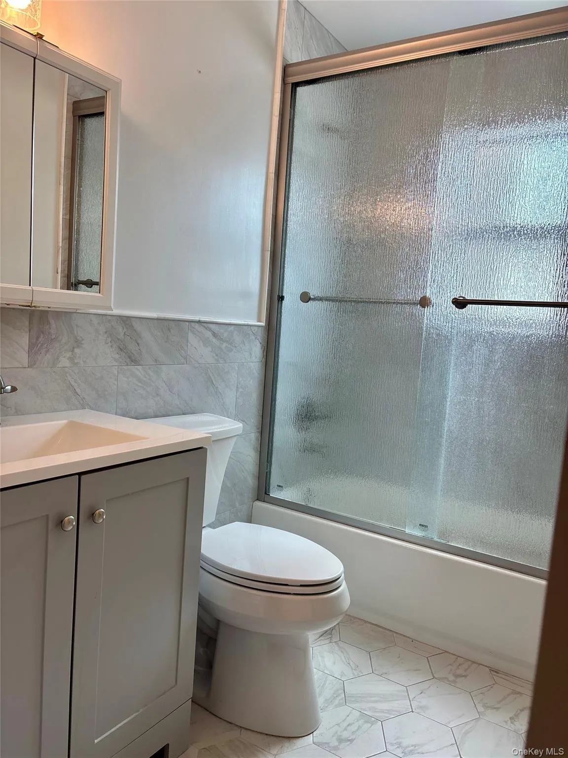 17 Alex Lane, Glen Cove, NY, 3 Bedrooms Bedrooms, 7 Rooms Rooms,2 BathroomsBathrooms,Residential Lease,For Rent,Alex,0,1030524 17 Alex Lane, Glen Cove, NY, 3 Bedrooms Bedrooms, 7 Rooms Rooms,2 BathroomsBathrooms,Residential Lease,For Rent,Alex,0,1030524