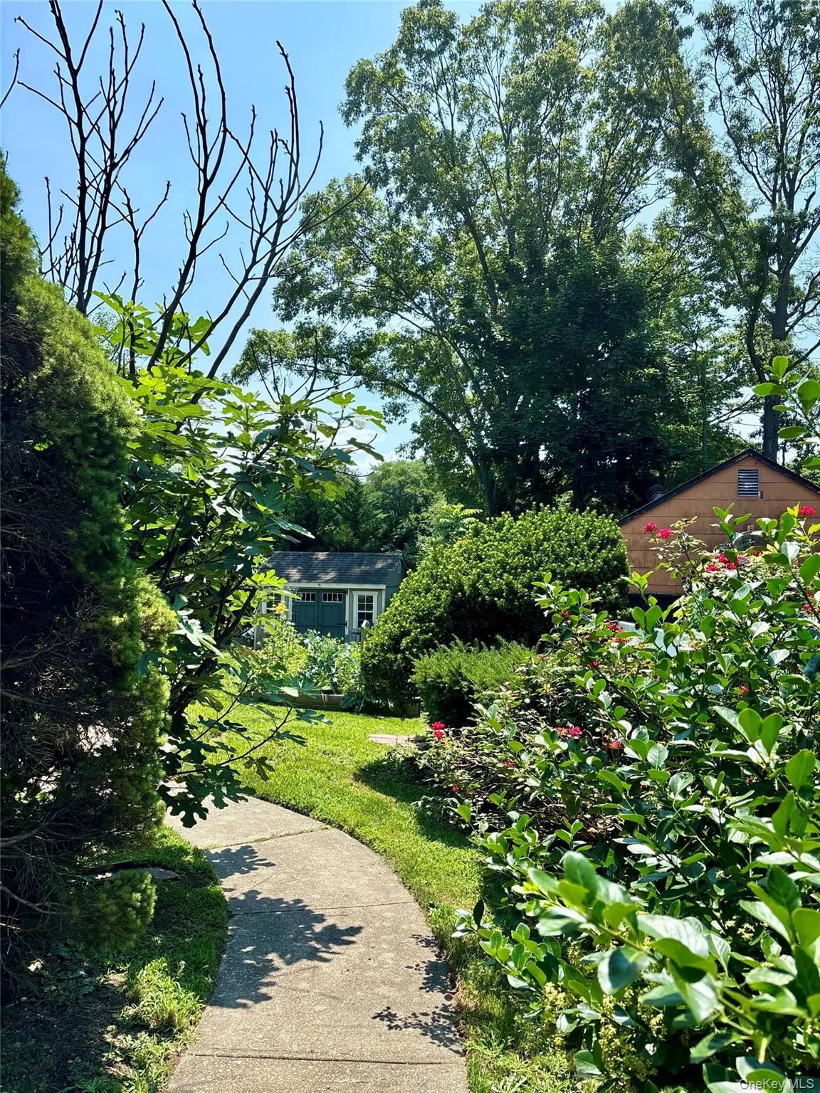 17 Alex Lane, Glen Cove, NY, 3 Bedrooms Bedrooms, 7 Rooms Rooms,2 BathroomsBathrooms,Residential Lease,For Rent,Alex,0,1030524 17 Alex Lane, Glen Cove, NY, 3 Bedrooms Bedrooms, 7 Rooms Rooms,2 BathroomsBathrooms,Residential Lease,For Rent,Alex,0,1030524