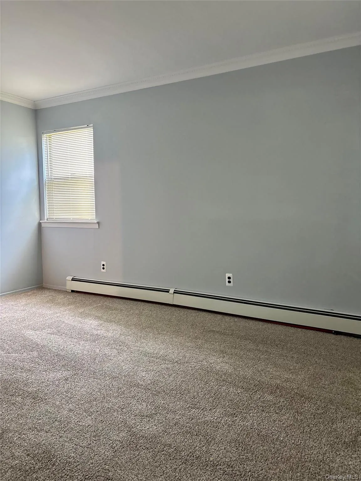 17 Alex Lane, Glen Cove, NY, 3 Bedrooms Bedrooms, 7 Rooms Rooms,2 BathroomsBathrooms,Residential Lease,For Rent,Alex,0,1030524 17 Alex Lane, Glen Cove, NY, 3 Bedrooms Bedrooms, 7 Rooms Rooms,2 BathroomsBathrooms,Residential Lease,For Rent,Alex,0,1030524